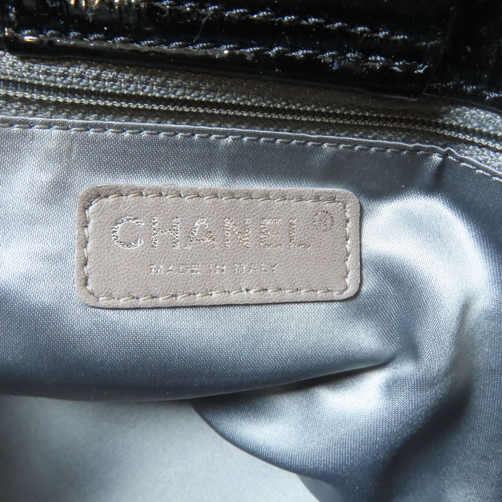 CHANEL 【激減優惠】漆皮皮革Chain Shoulder肩背袋黑色