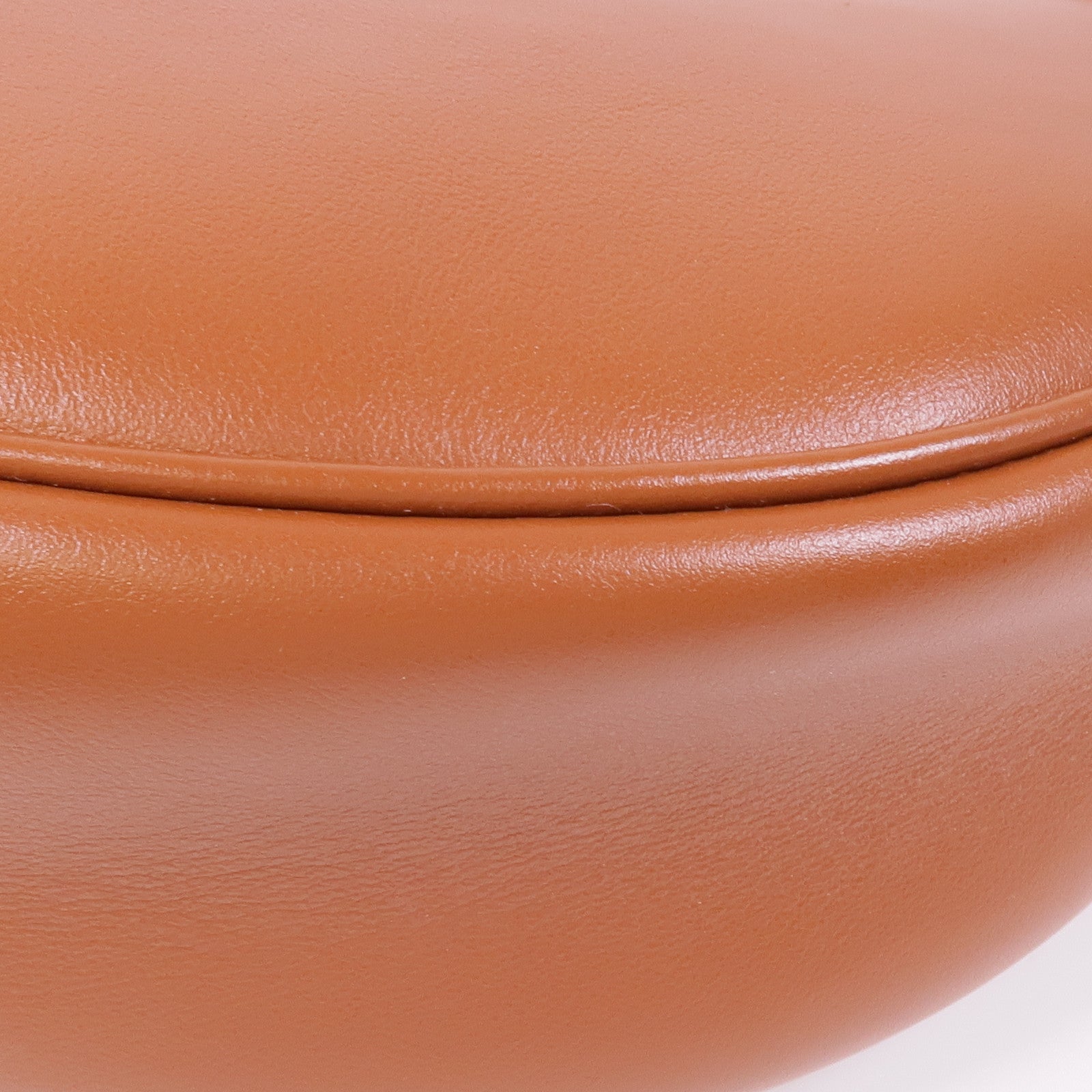 CELINE 牛皮皮革Ava金扣肩背袋