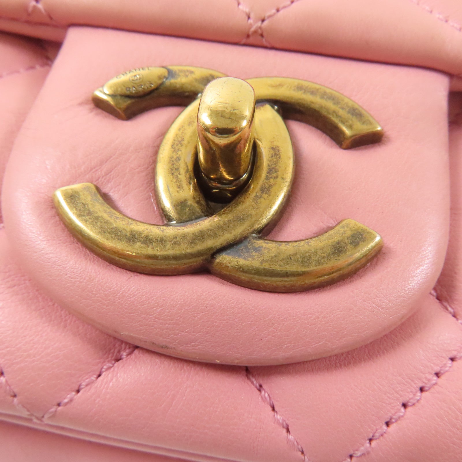 CHANEL 羊皮皮革Chain Shoulder肩背袋粉紅色