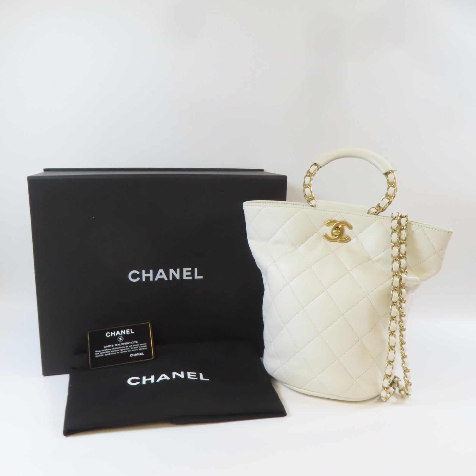 CHANEL 【激減優惠】菱格羊皮皮革In the Loop Backpack金扣背包白色