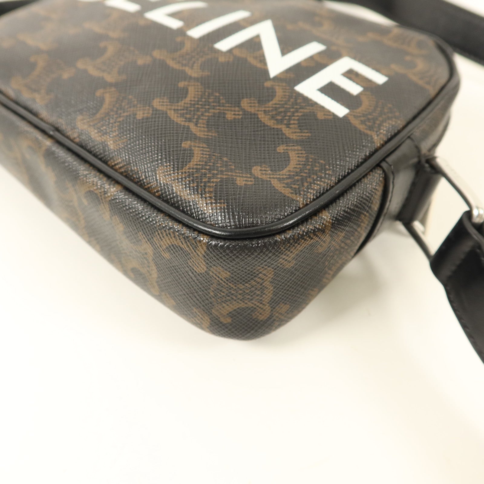 CELINE 塗層帆布Camera Bag銀扣肩背袋
