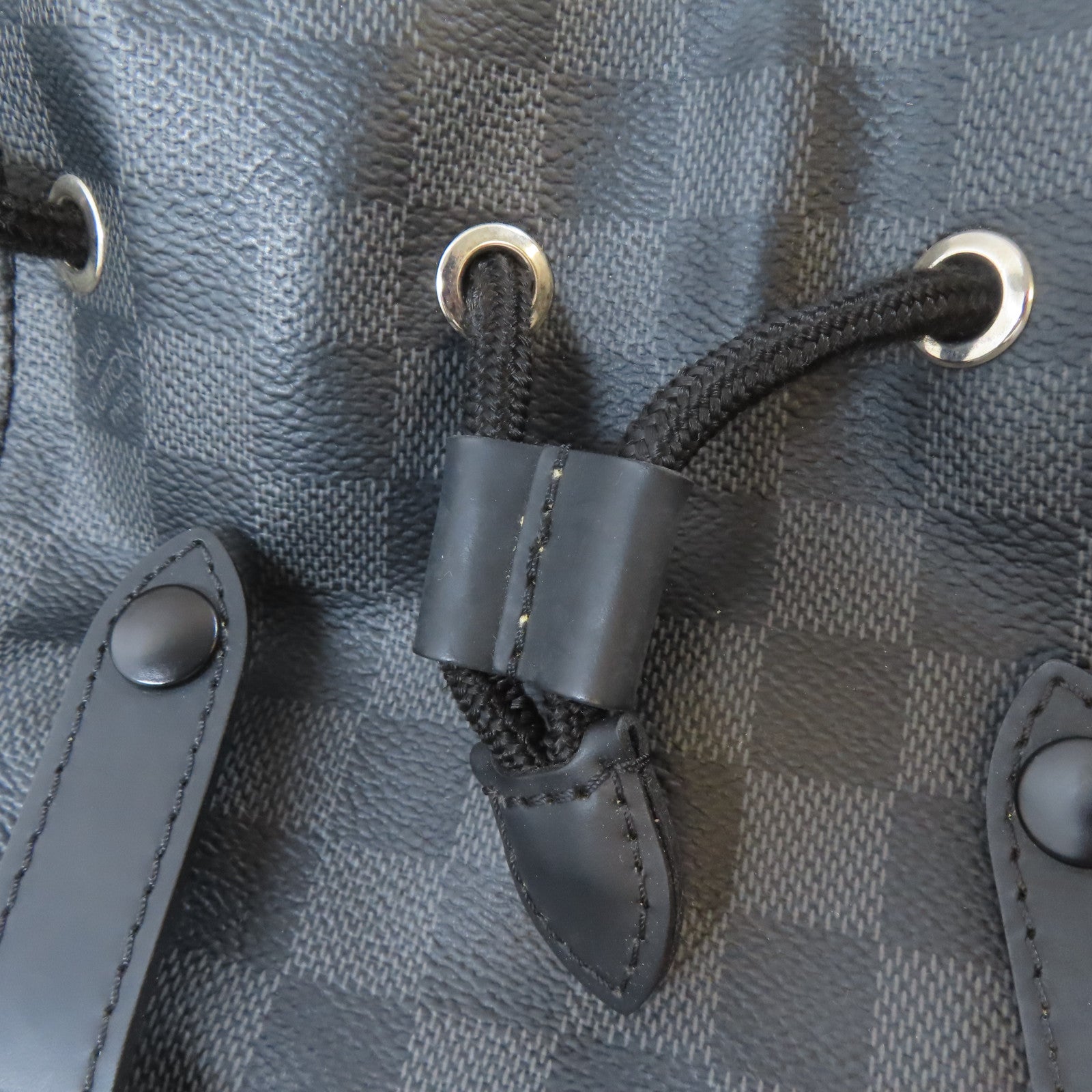 LOUIS VUITTON Damier Graphite Chistopher PM銀扣背包黑色
