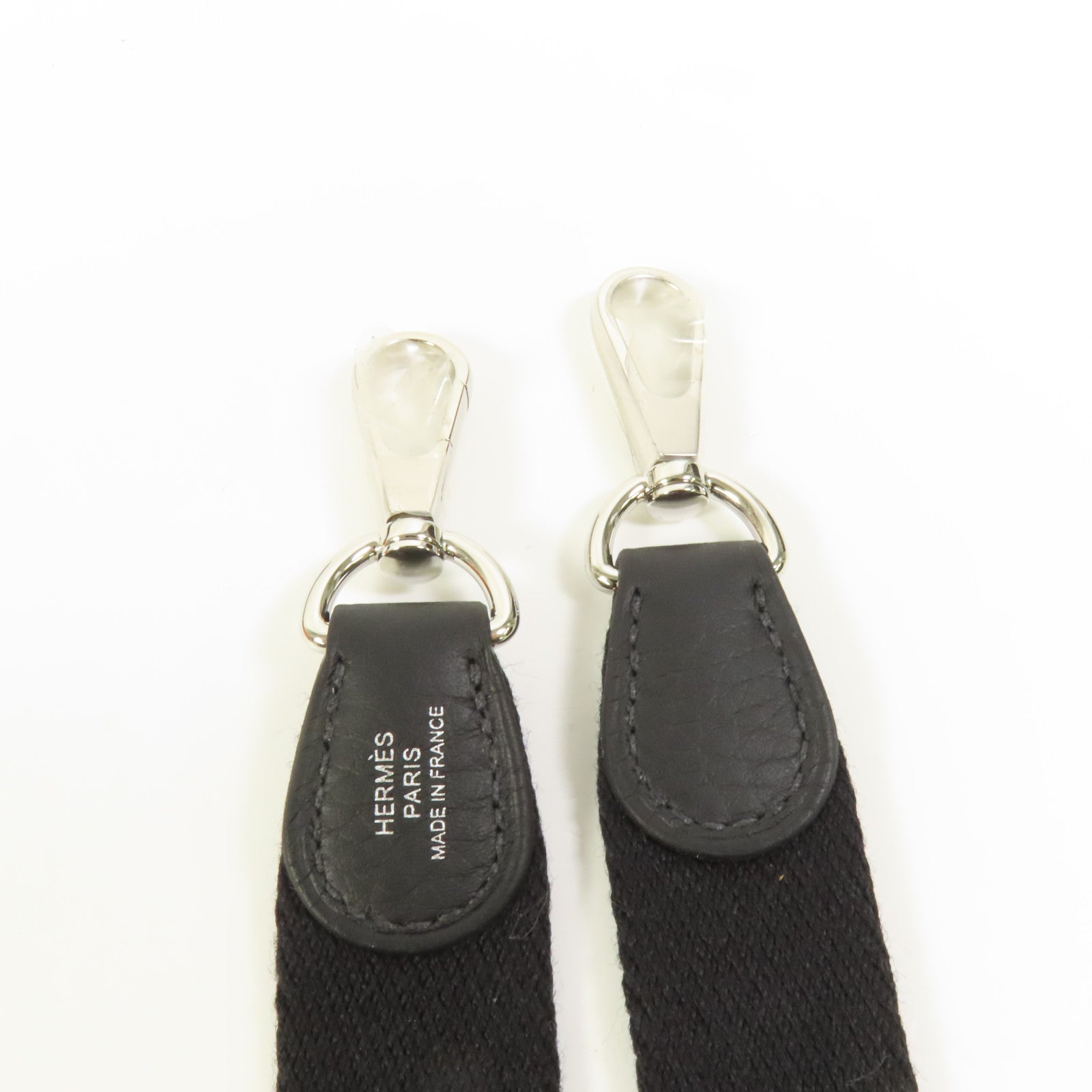 HERMES Clemence皮革Evelyne TPM銀扣肩背袋Noir