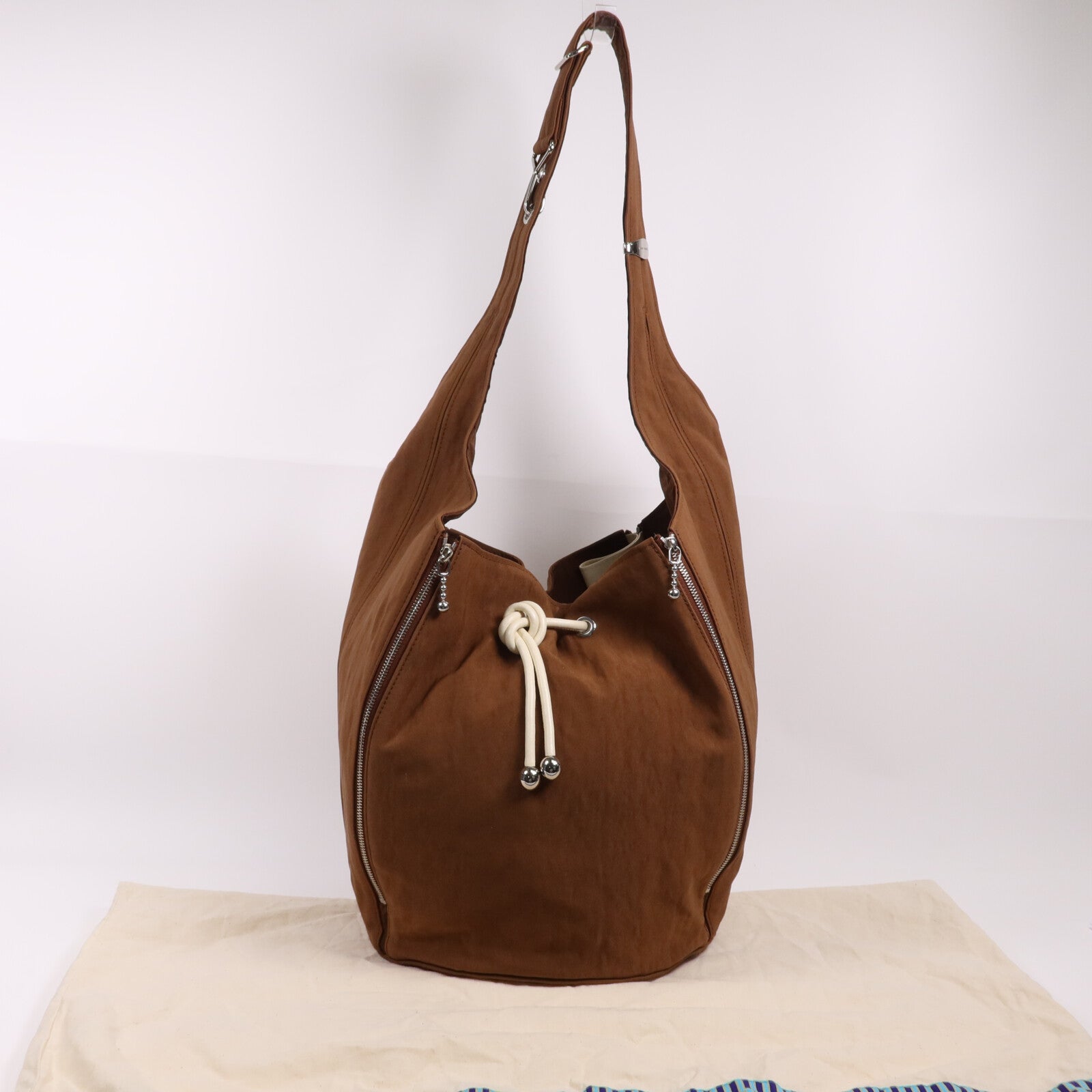 Tory Burch 帆布Large Zip銀扣肩背袋