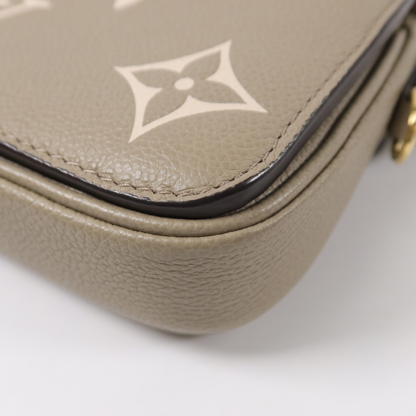 LOUIS VUITTON Monogram Empreinte Pochette Metis East West手挽肩背兩用袋