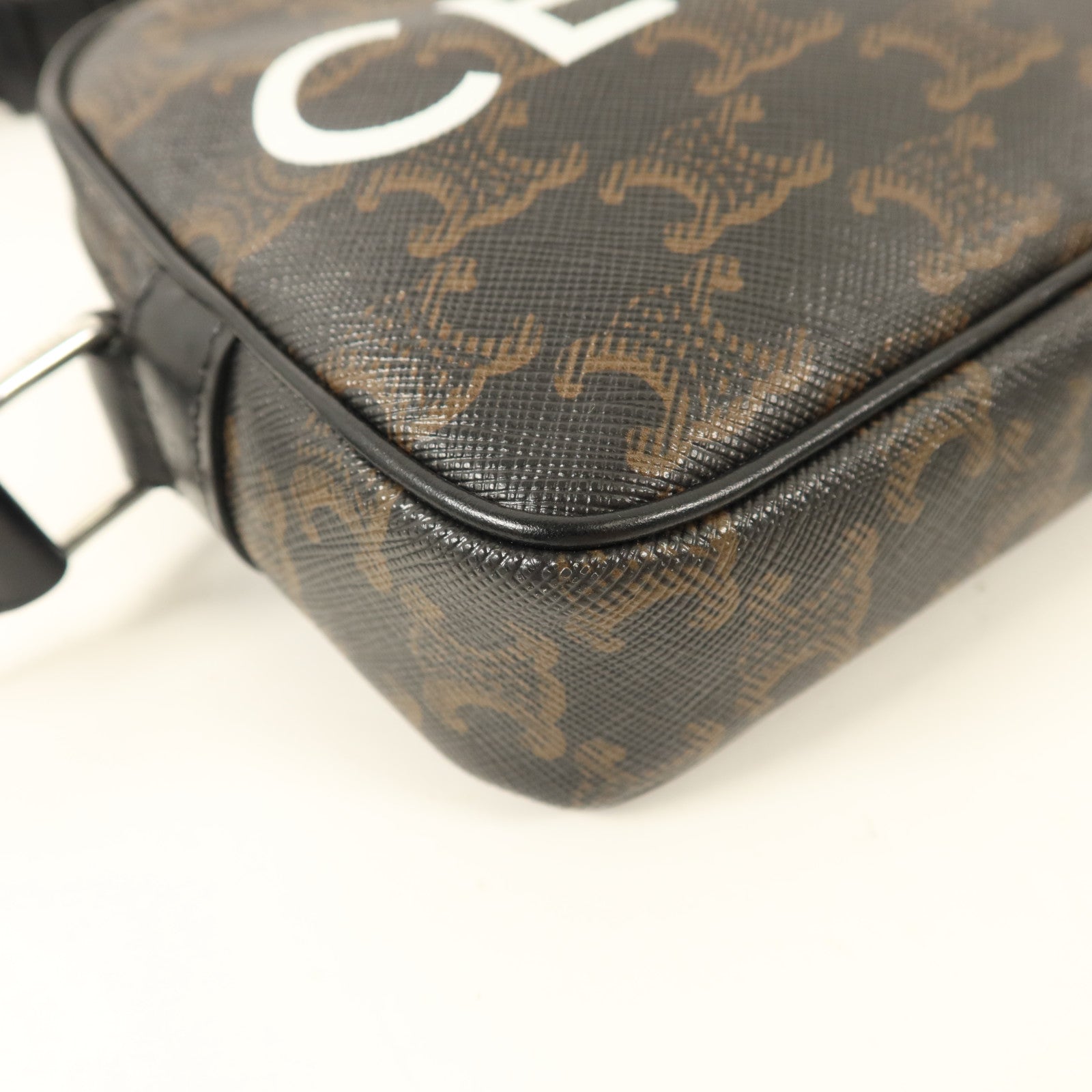 CELINE 塗層帆布Camera Bag銀扣肩背袋