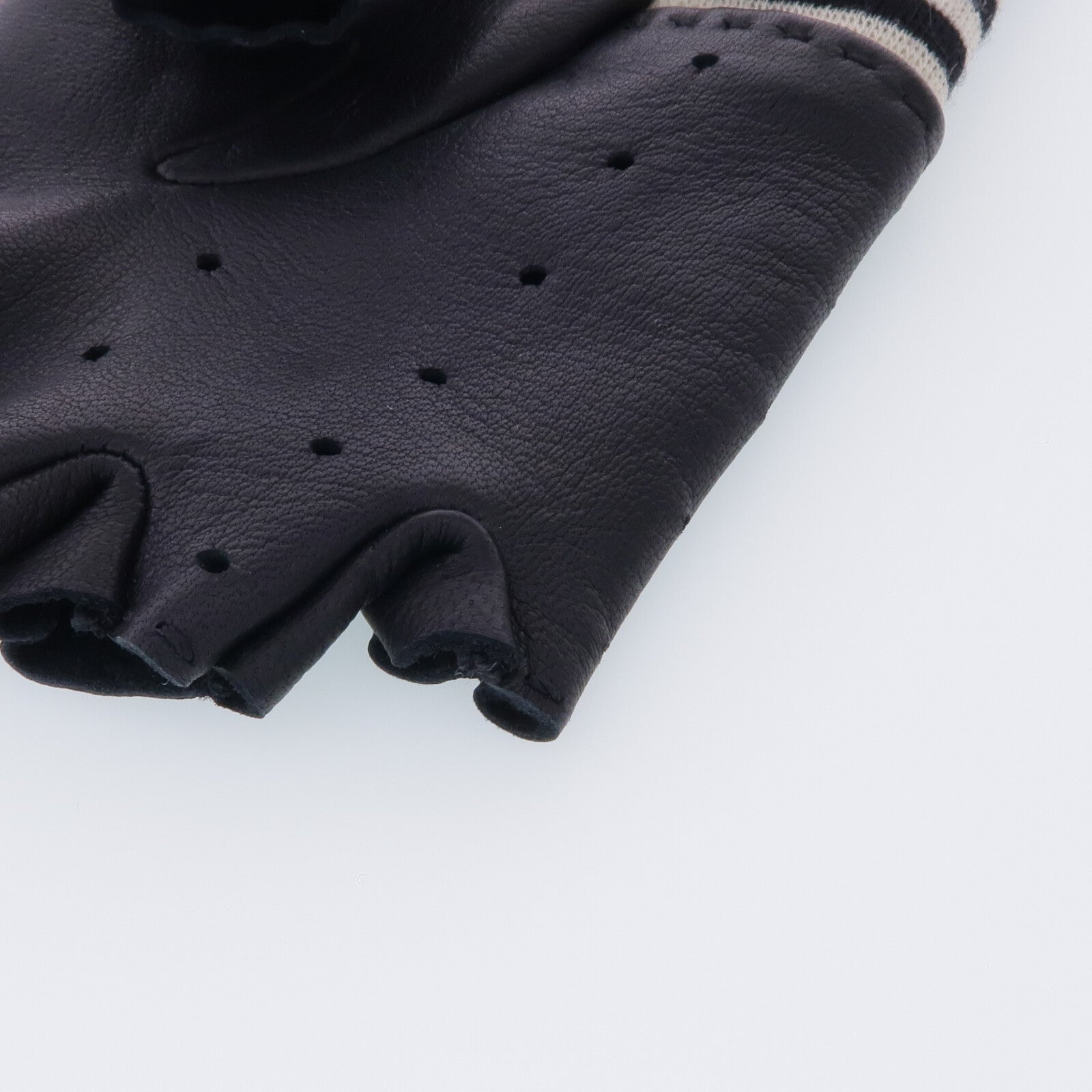CHANEL 羊皮皮革Fingerless Gloves手套