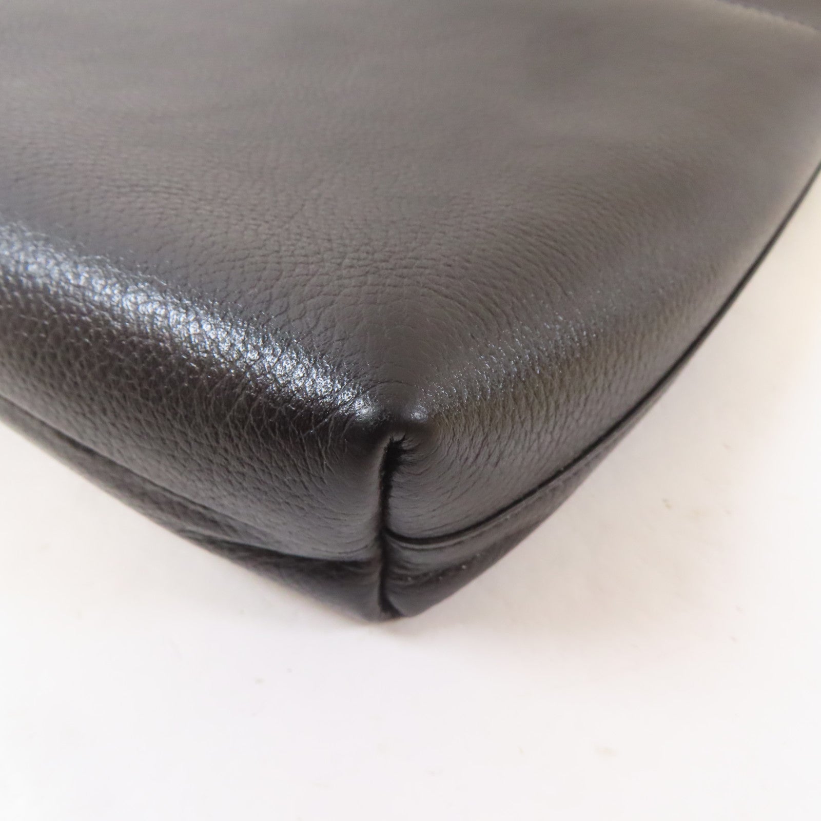 BALENCIAGA 牛皮皮革Clutch銀扣手拿包黑色