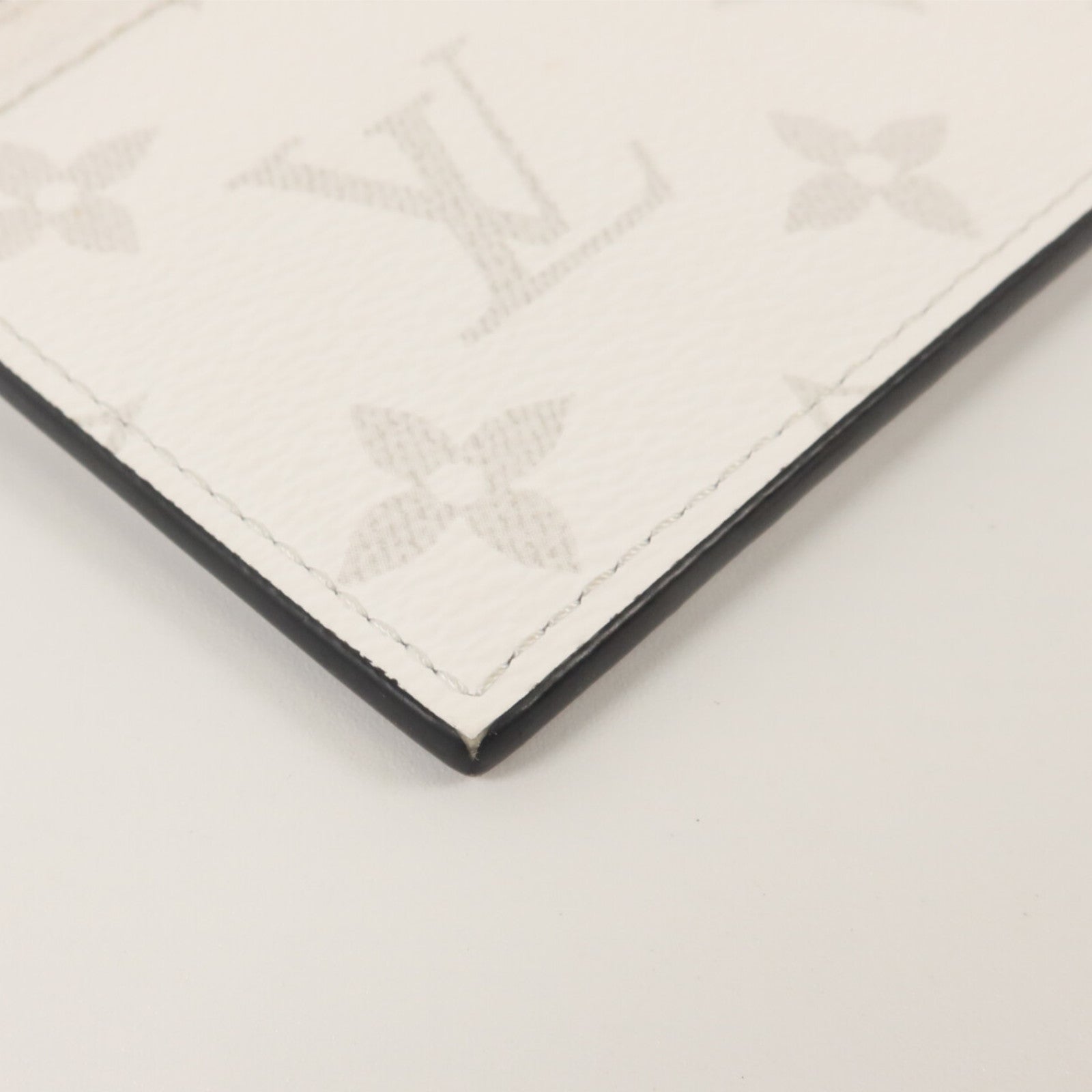 LOUIS VUITTON Taigarama Coin Card Holder卡片套
