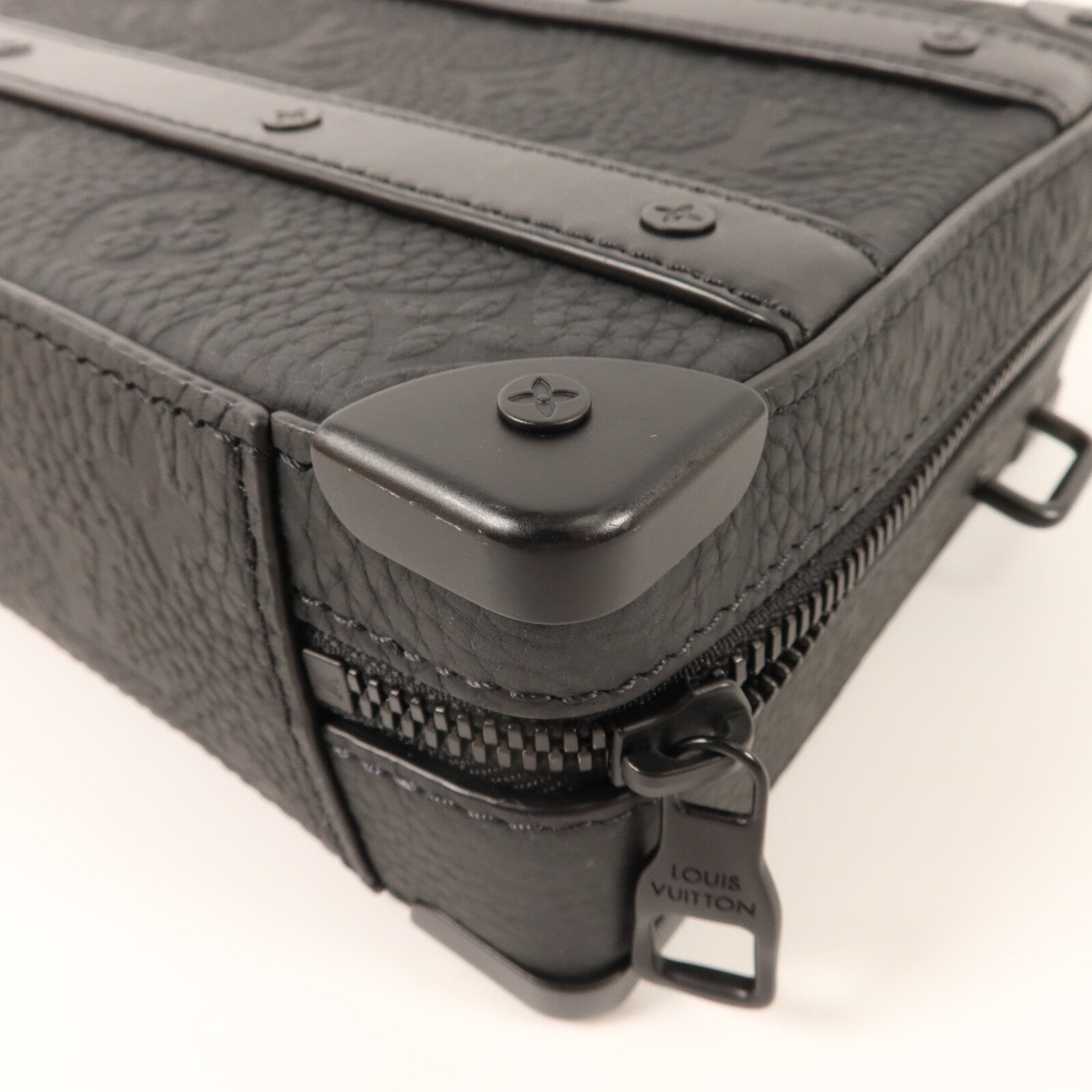 LOUIS VUITTON Monogram Taurillon Handle Soft Trunk肩背袋