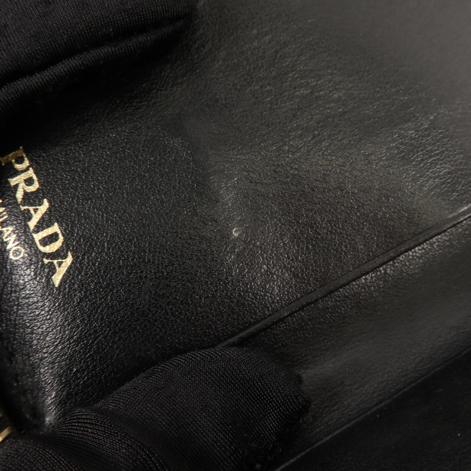 PRADA Vitello皮革Key Case鎖匙包