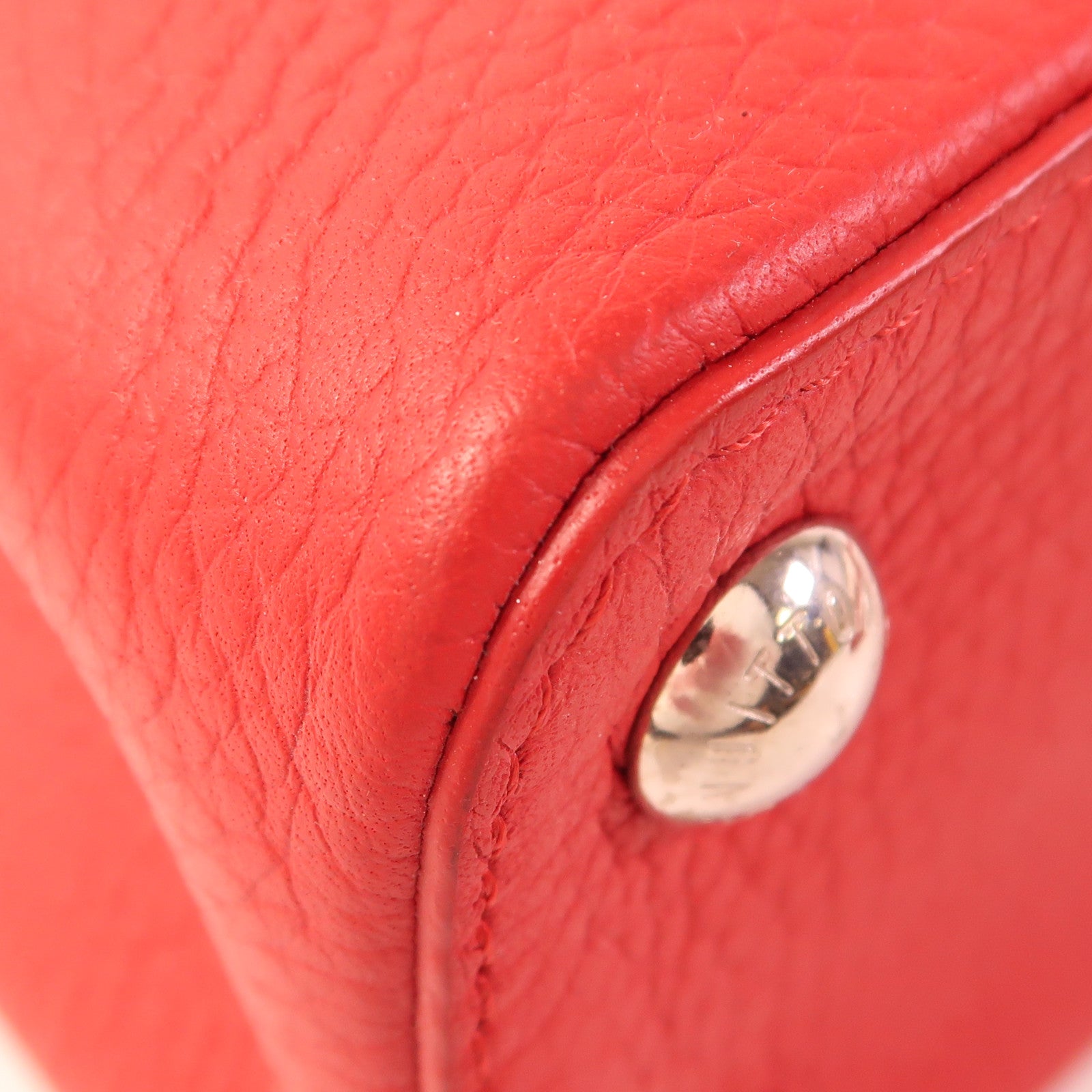 LOUIS VUITTON Taurillon Capucines BB銀扣手挽肩背兩用袋