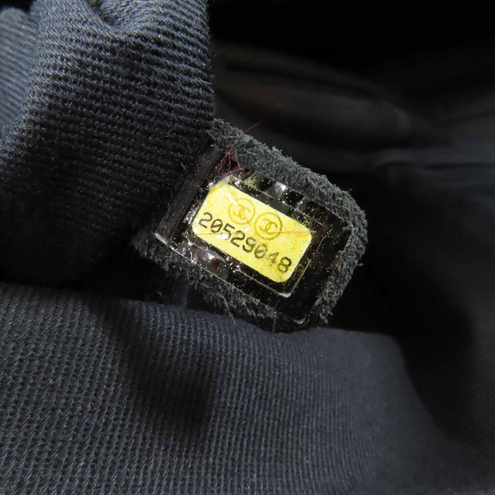CHANEL 牛皮皮革Split Pocket Flap銀扣肩背袋