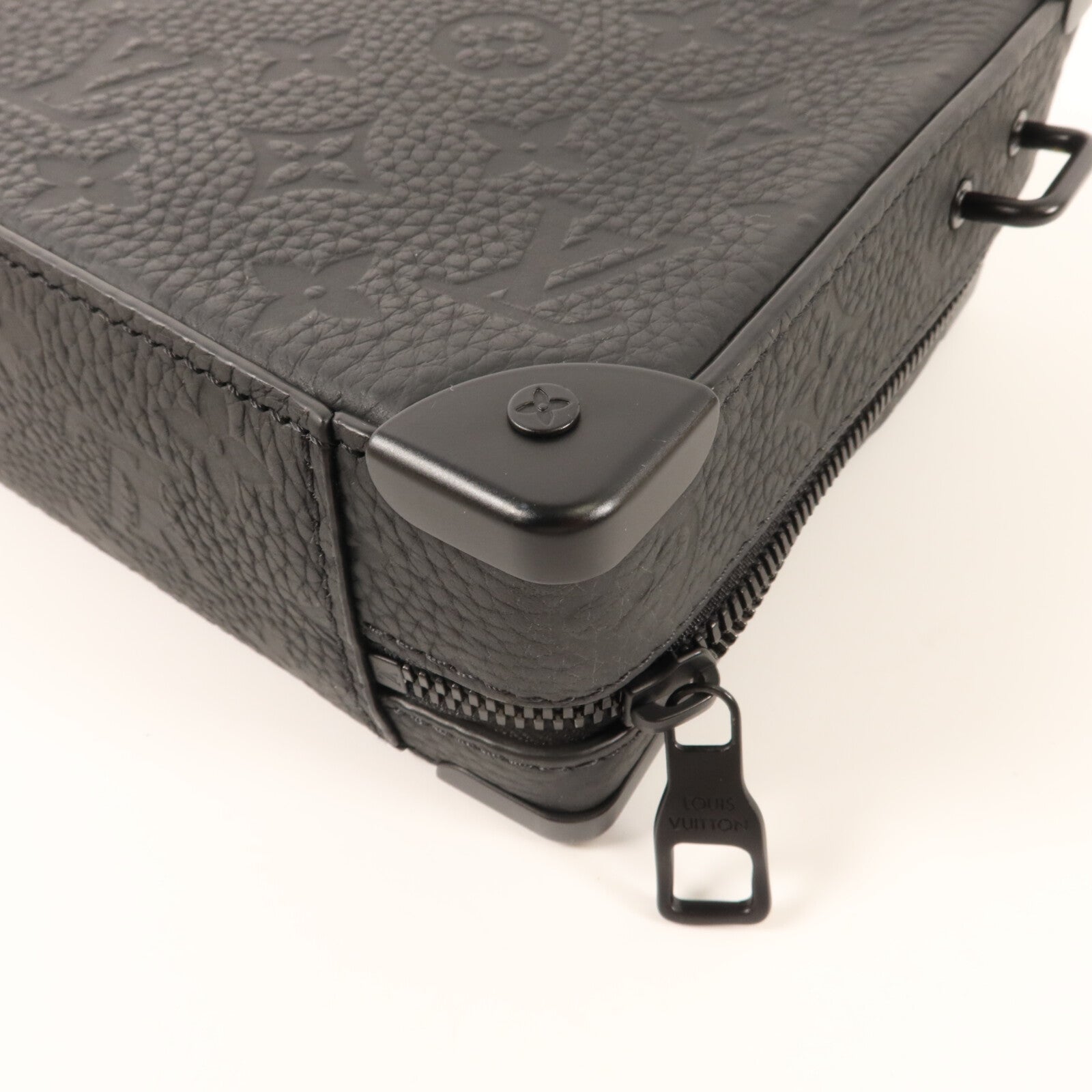 LOUIS VUITTON Monogram Taurillon Handle Soft Trunk肩背袋