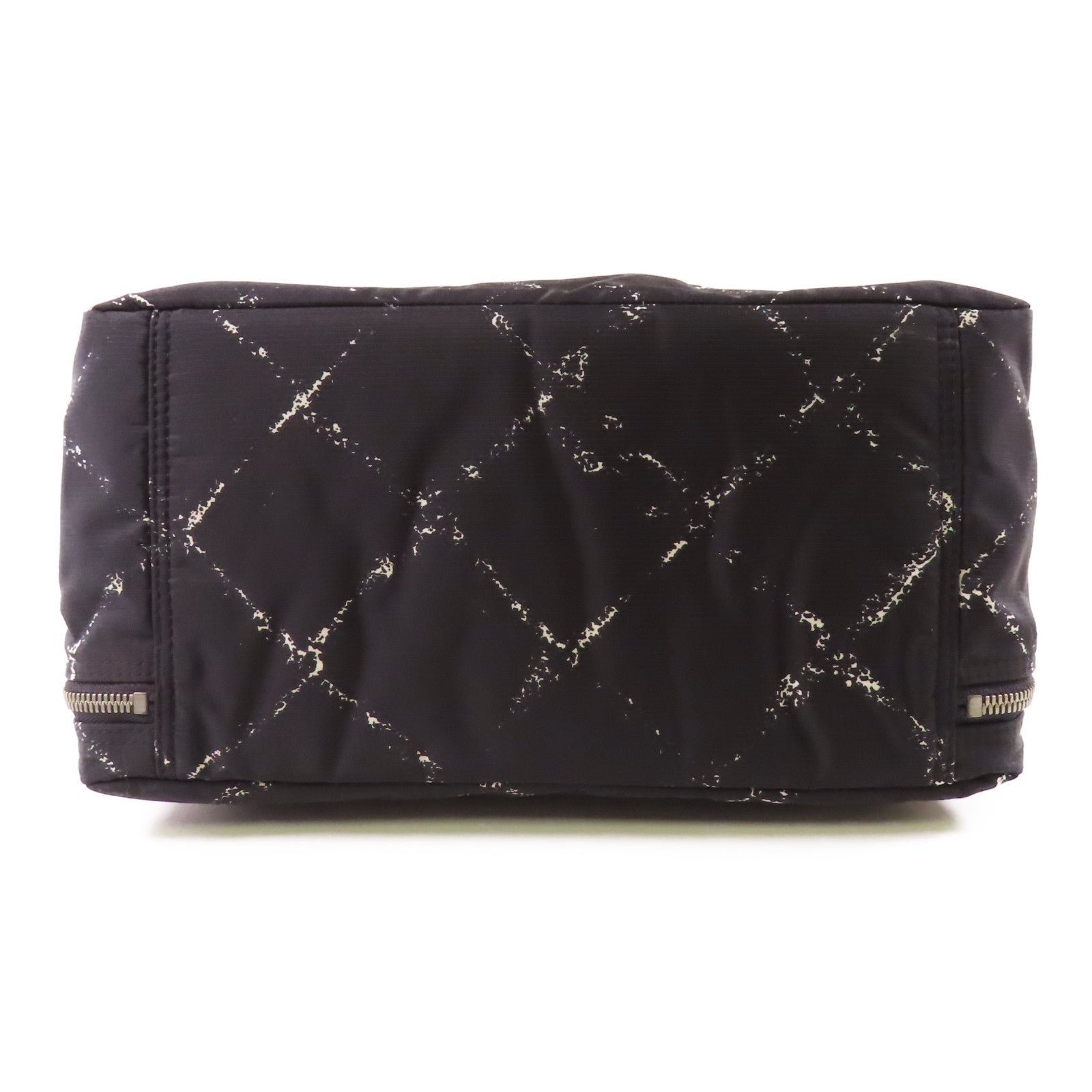 CHANEL 尼龍Travel Line銀扣手挽袋