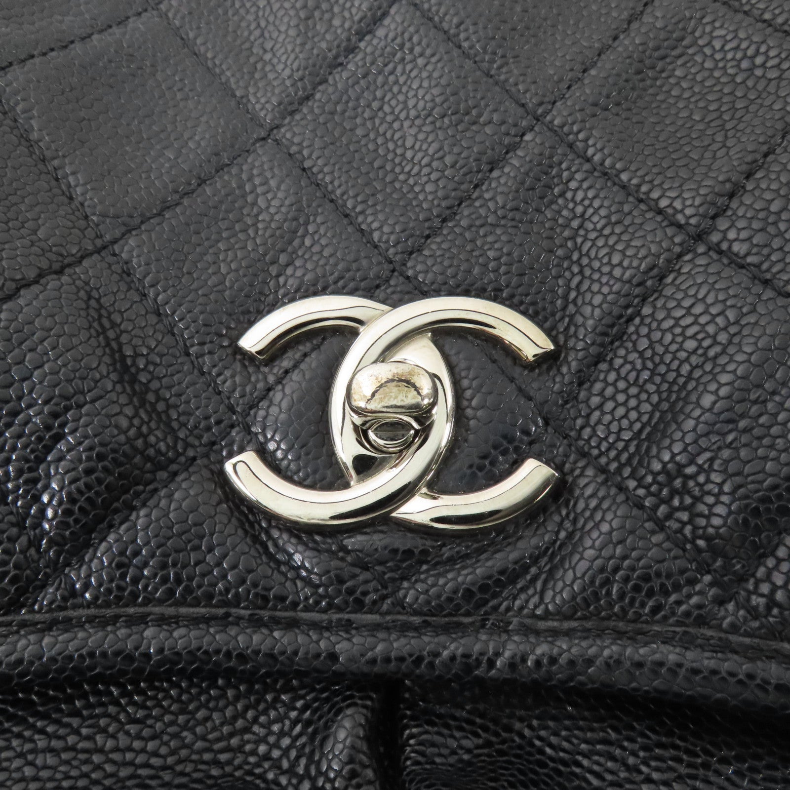 CHANEL 牛皮皮革Split Pocket Flap銀扣肩背袋