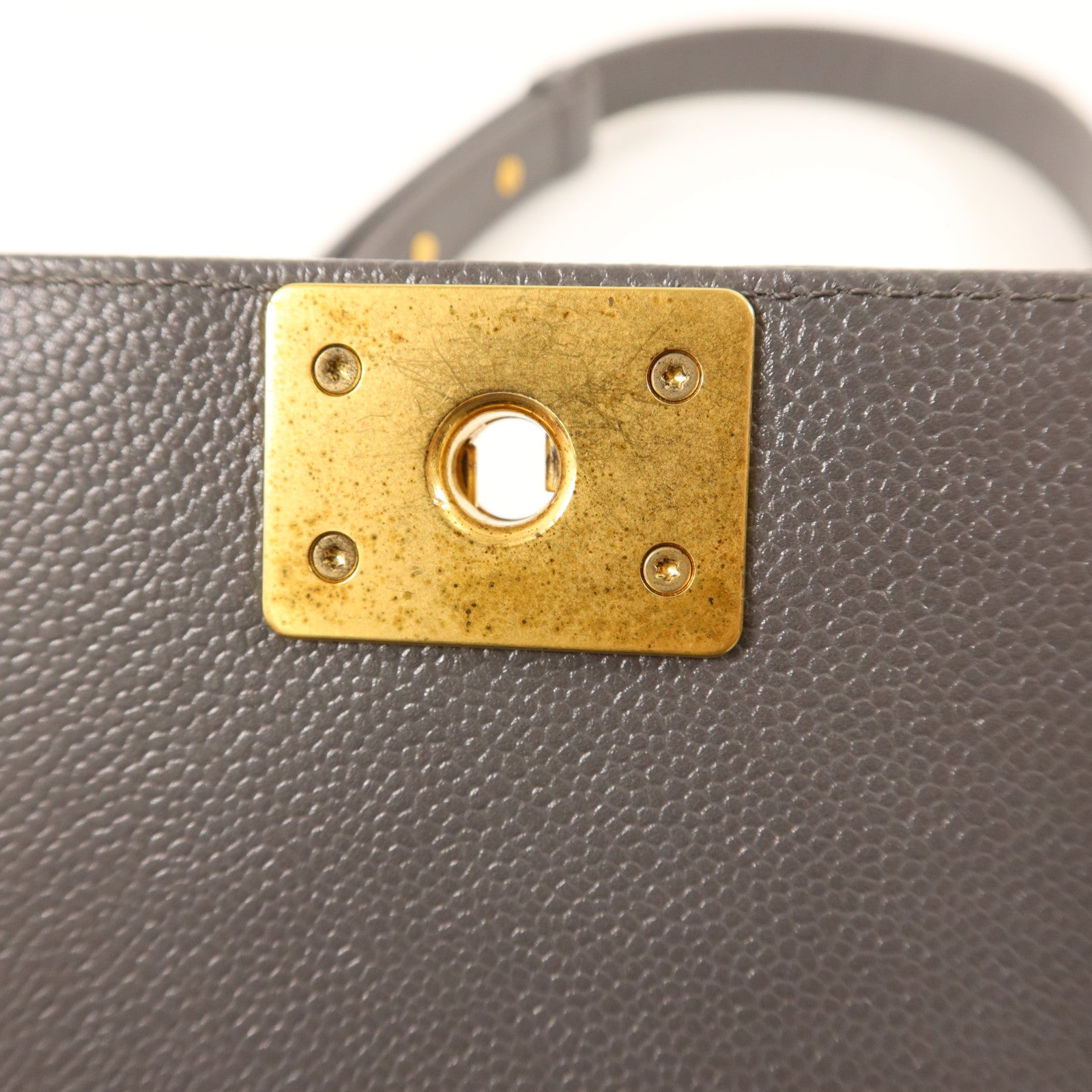CHANEL 牛皮皮革Mini Boy金扣鏈帶肩背袋