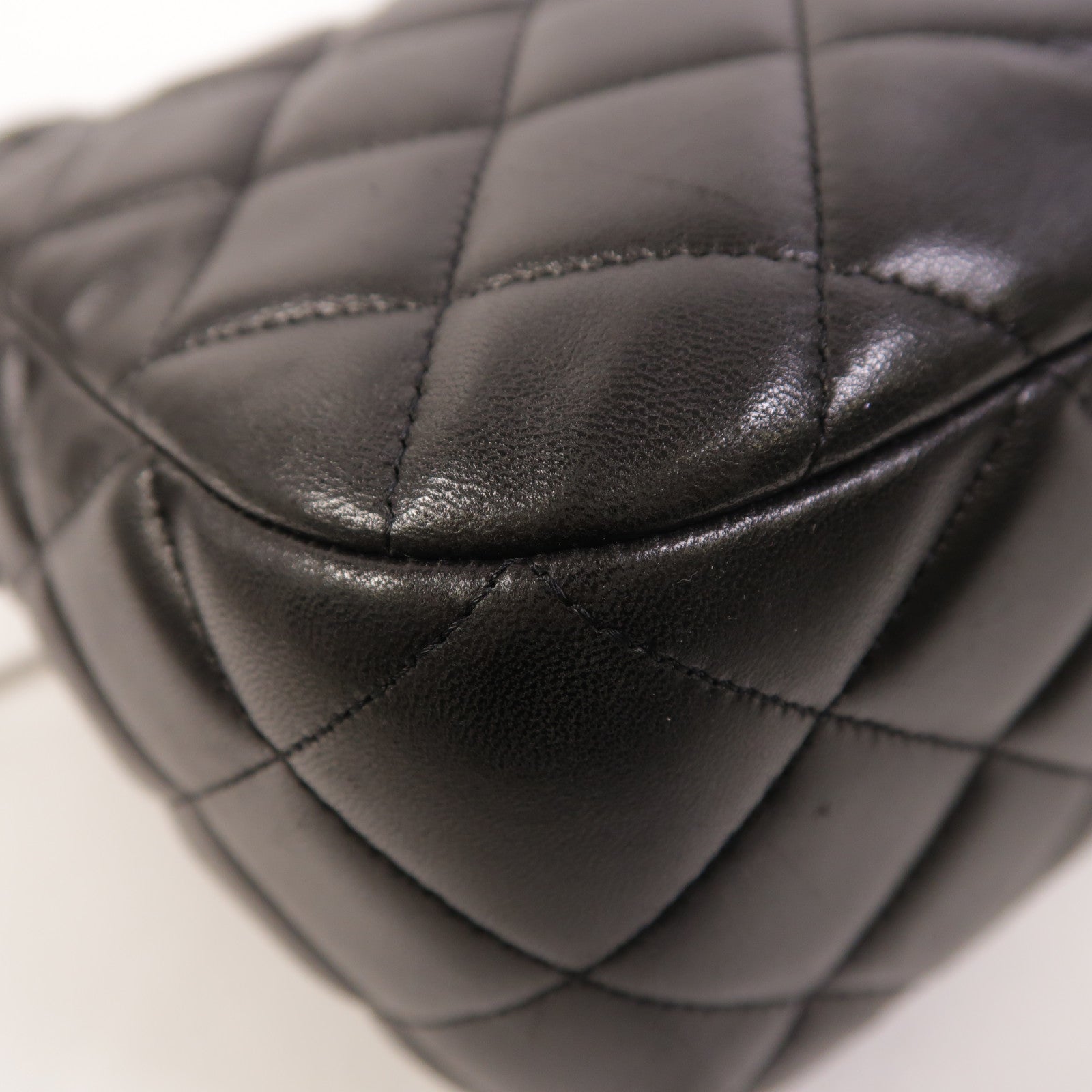 CHANEL 羊皮皮革Chain Shoulder銀扣鏈帶肩背袋