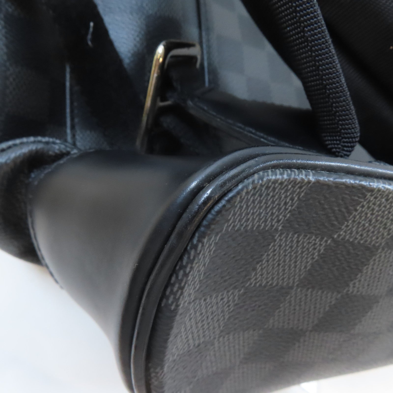 LOUIS VUITTON Damier Graphite Chistopher PM銀扣背包黑色