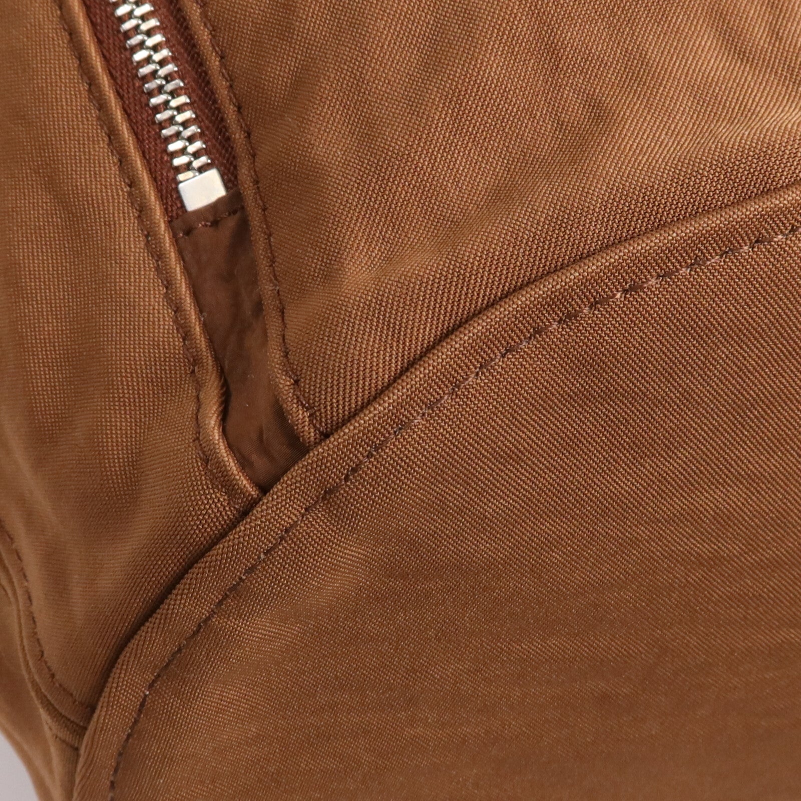 Tory Burch 帆布Large Zip銀扣肩背袋