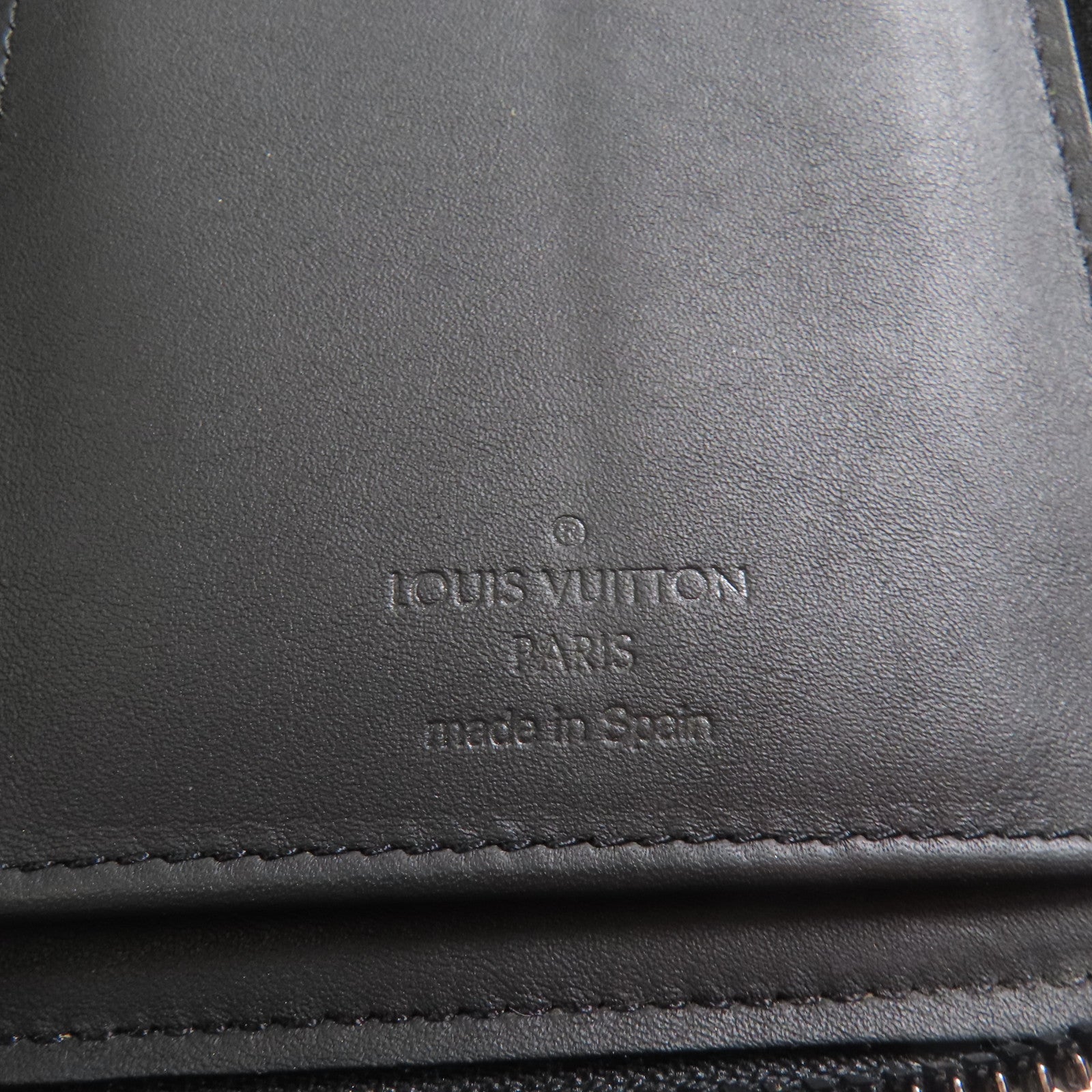 LOUIS VUITTON Monogram Taurillon Zippy Vertical Wallett長錢包
