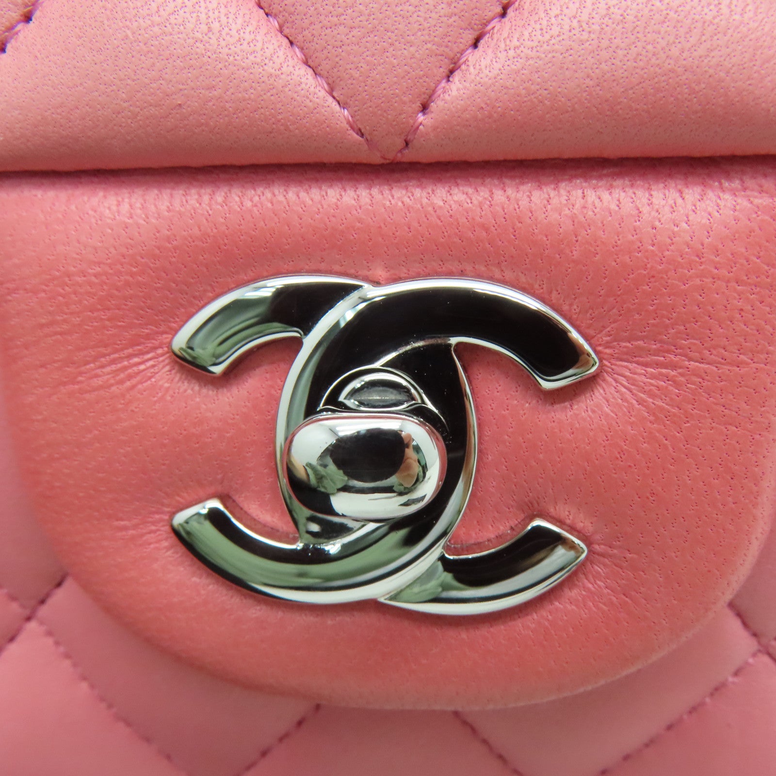 CHANEL 菱格羊皮皮革Classic 25㎝銀扣肩背袋粉紅色