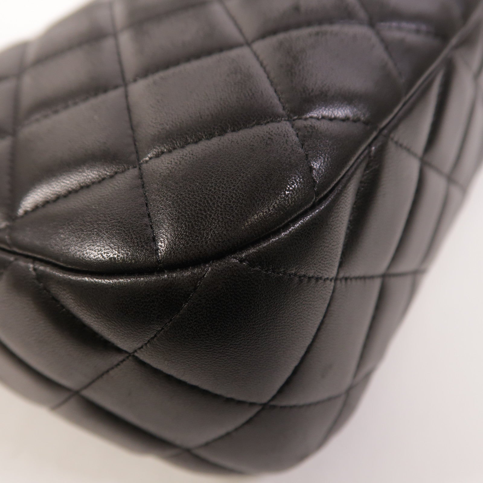 CHANEL 羊皮皮革Chain Shoulder銀扣鏈帶肩背袋