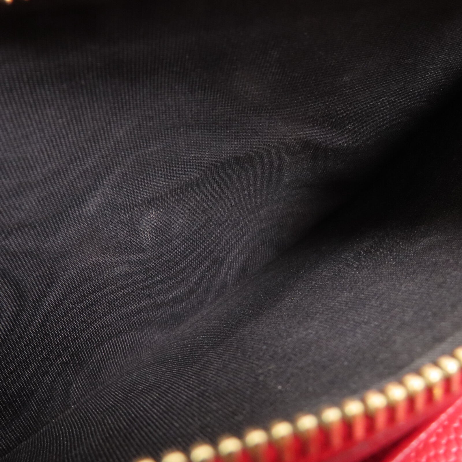 YVES SAINT LAURENT 牛皮皮革Kate Medium金扣鏈帶肩背袋