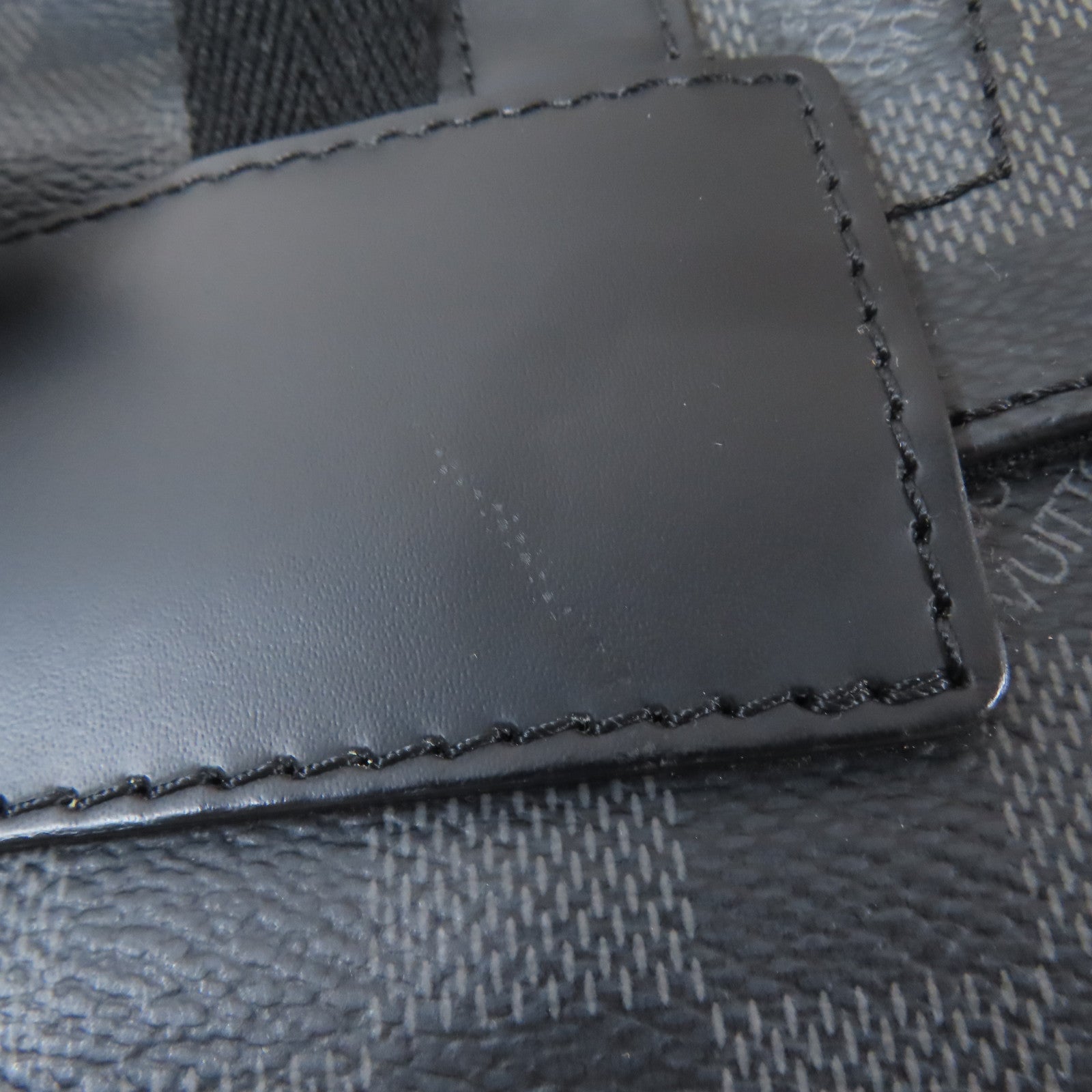 LOUIS VUITTON Damier Graphite Chistopher PM銀扣背包黑色