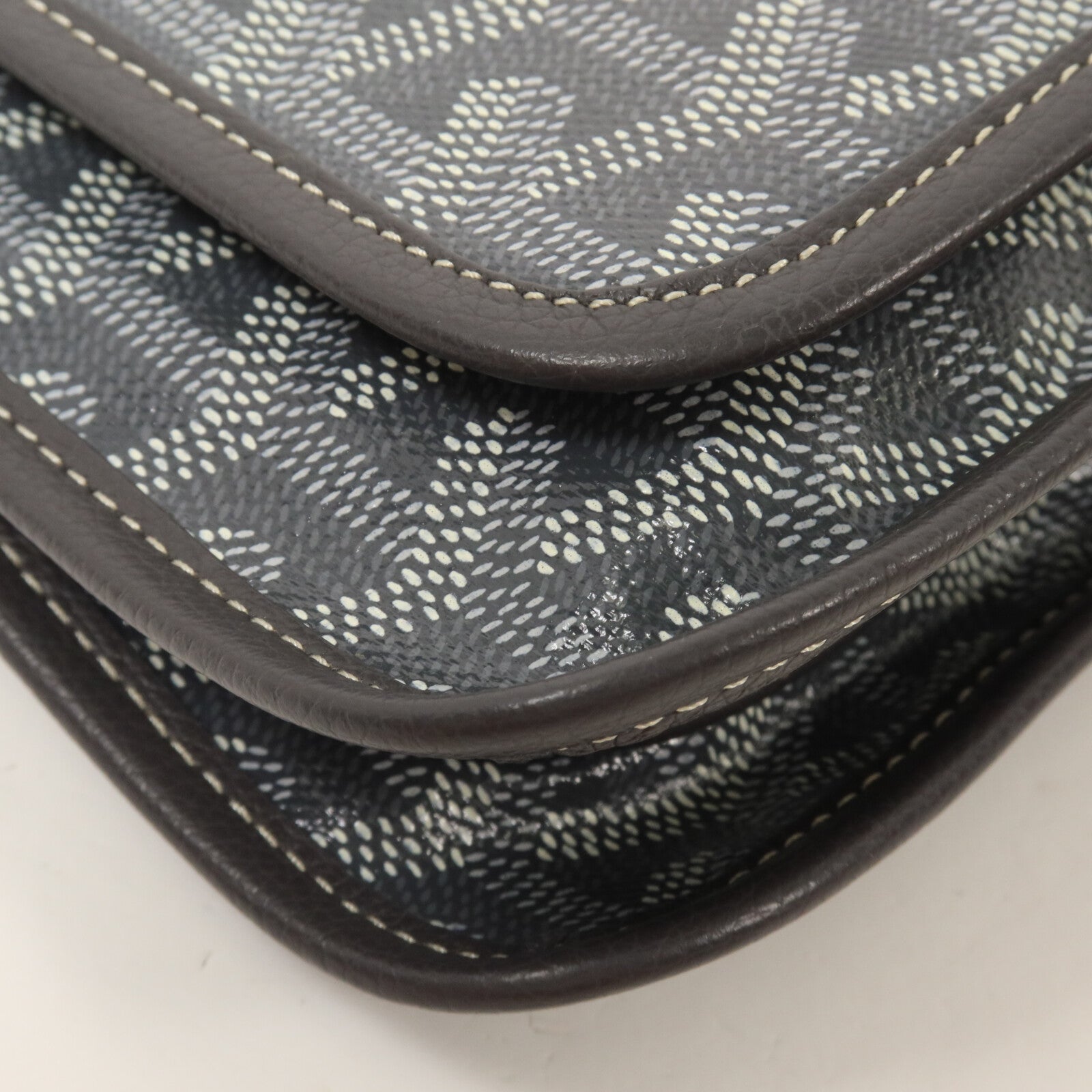 GOYARD 塗層帆布Plumet Pocket肩背袋