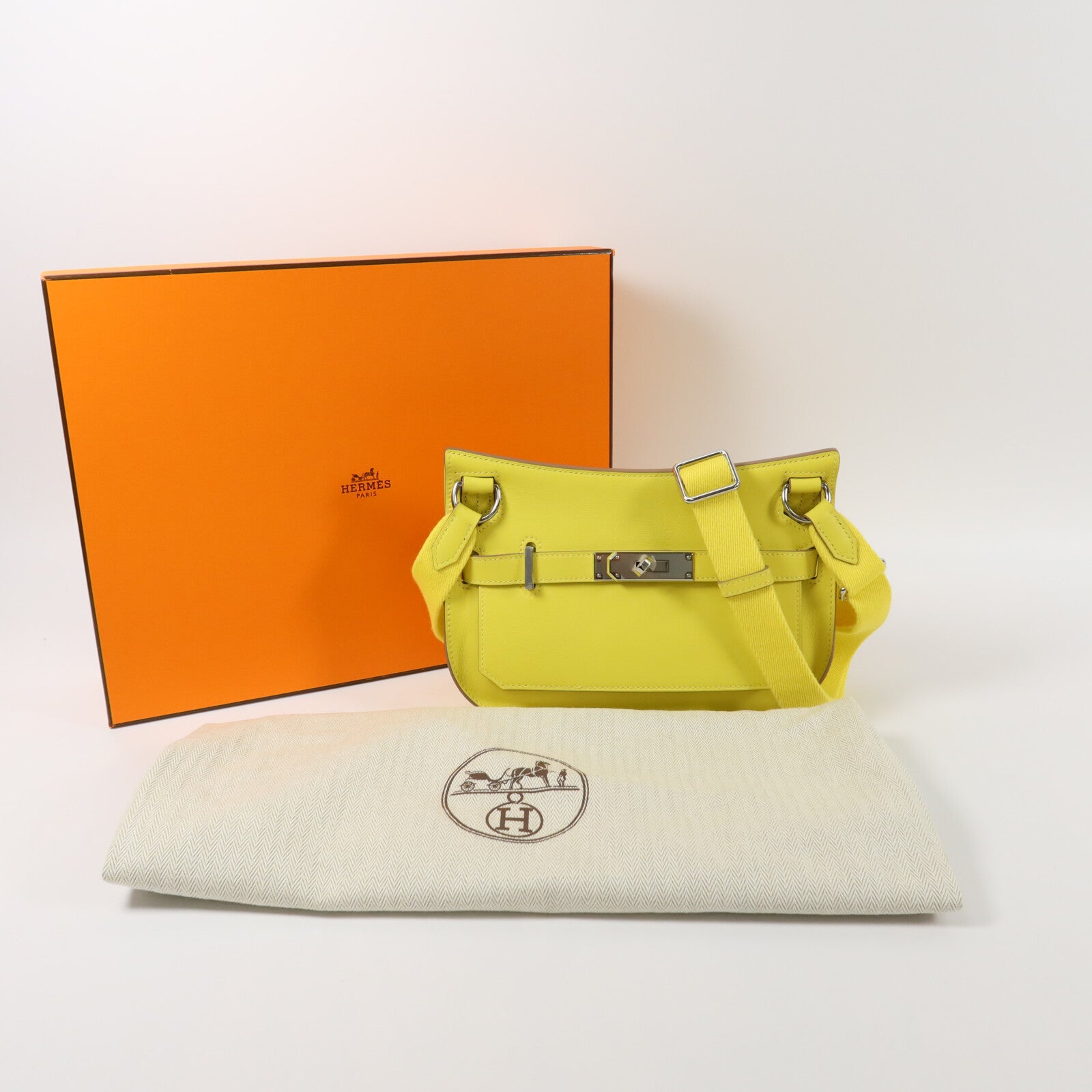 HERMES Swift皮革Mini Jypsiere肩背袋Lime
