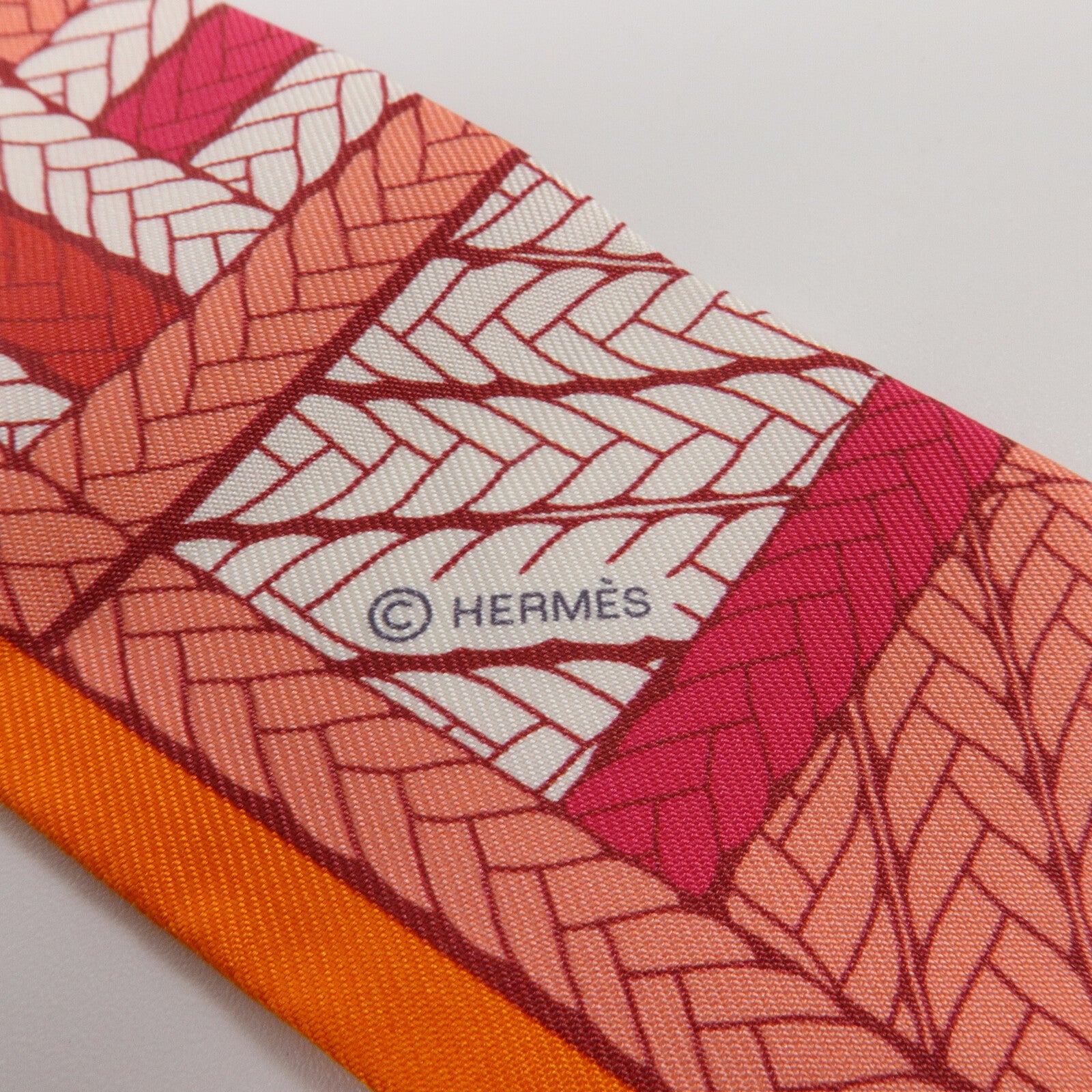 HERMES 絲質Twilly絲巾