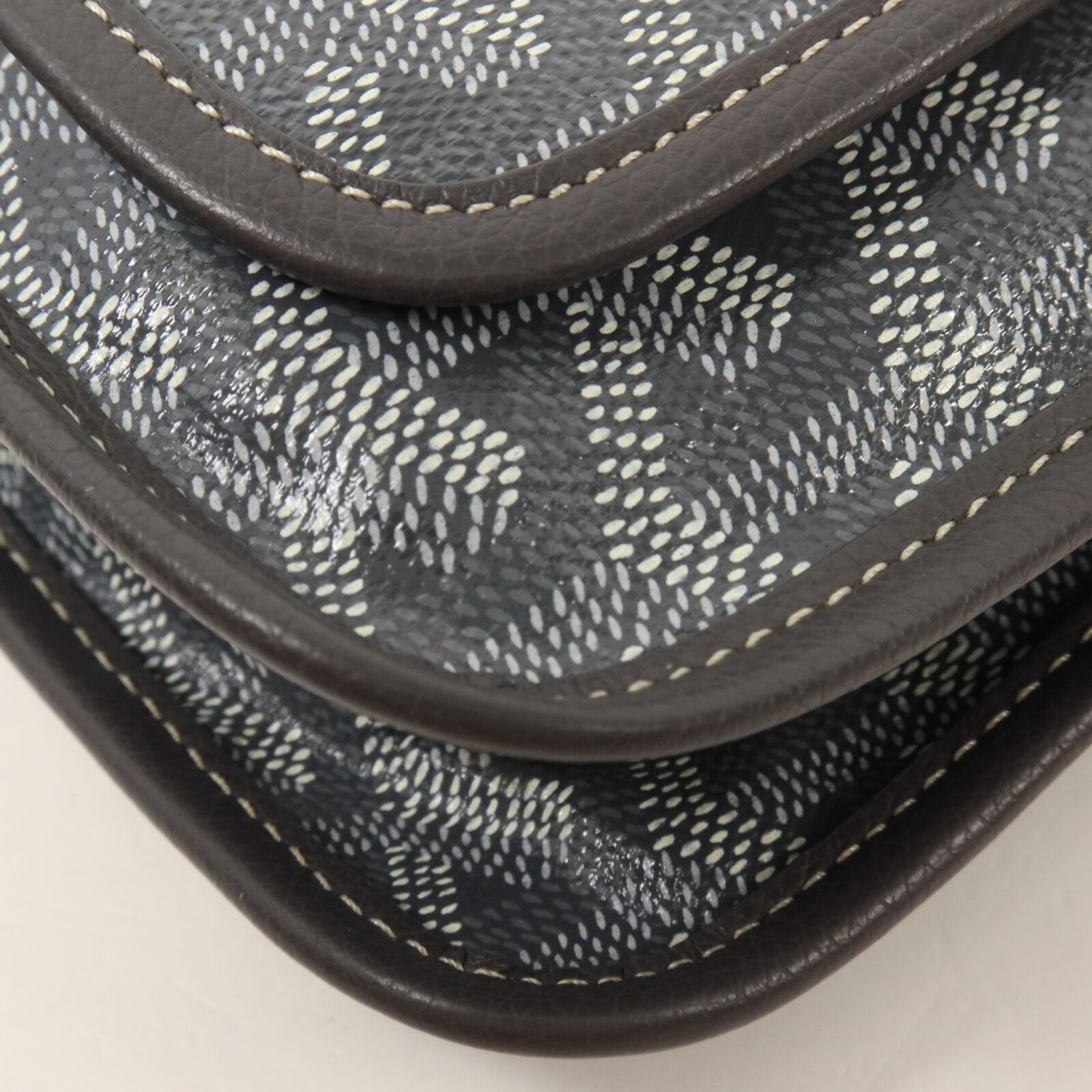 GOYARD 塗層帆布Plumet Pocket肩背袋