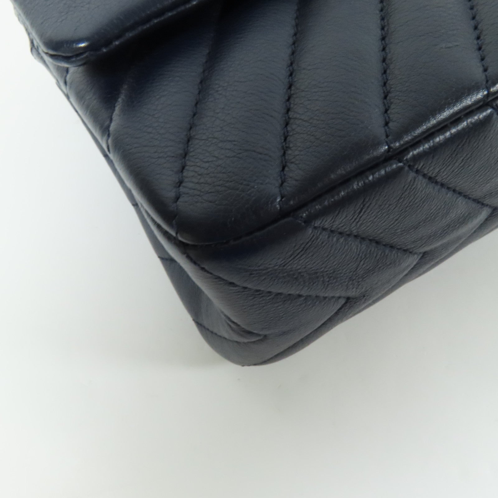 CHANEL 牛皮皮革2.55金扣鏈帶肩背袋