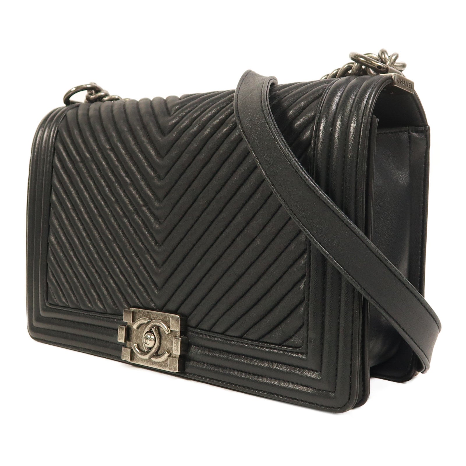 CHANEL 牛皮皮革Boy 28銀扣鏈帶肩背袋