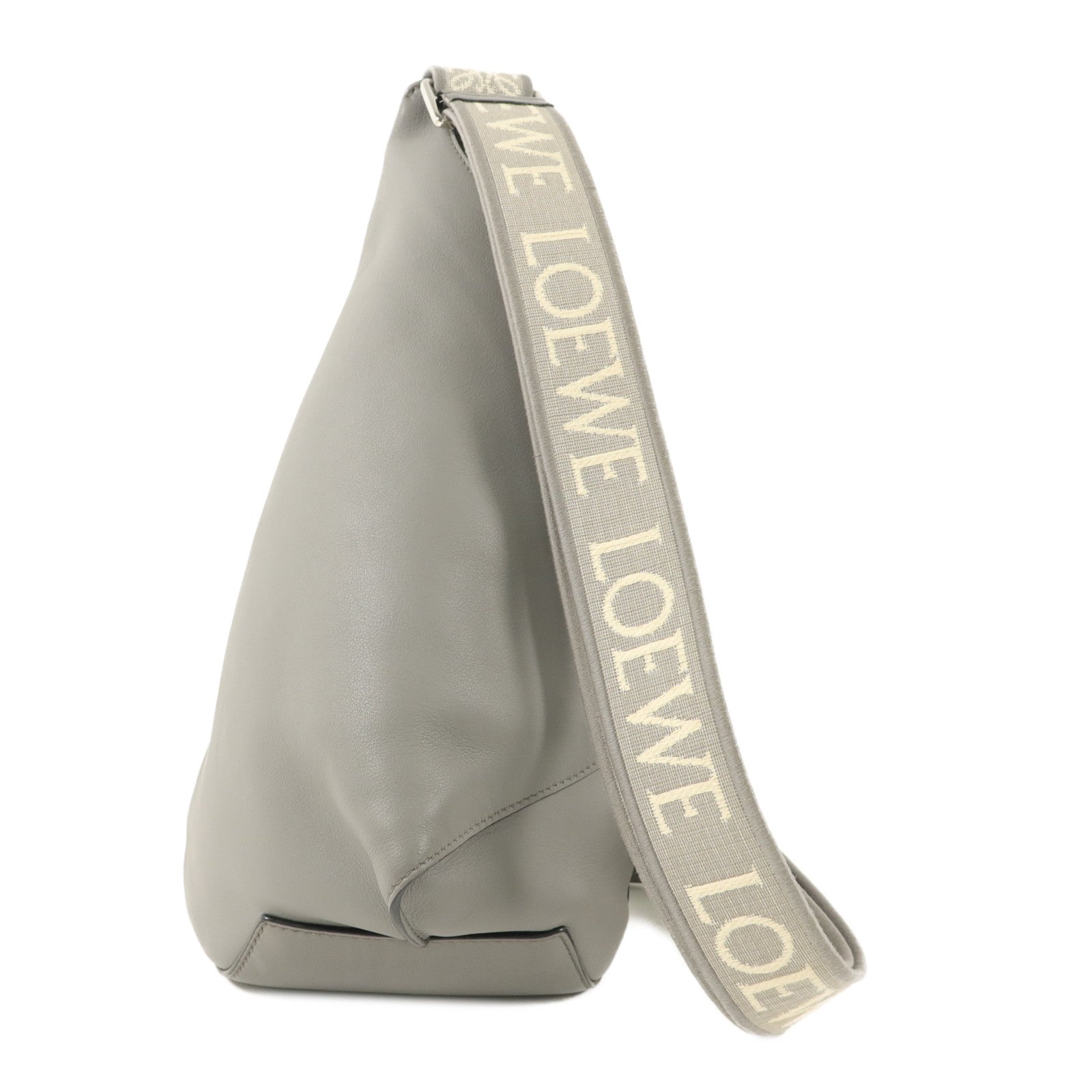 LOEWE 牛皮皮革Anton Sling肩背袋