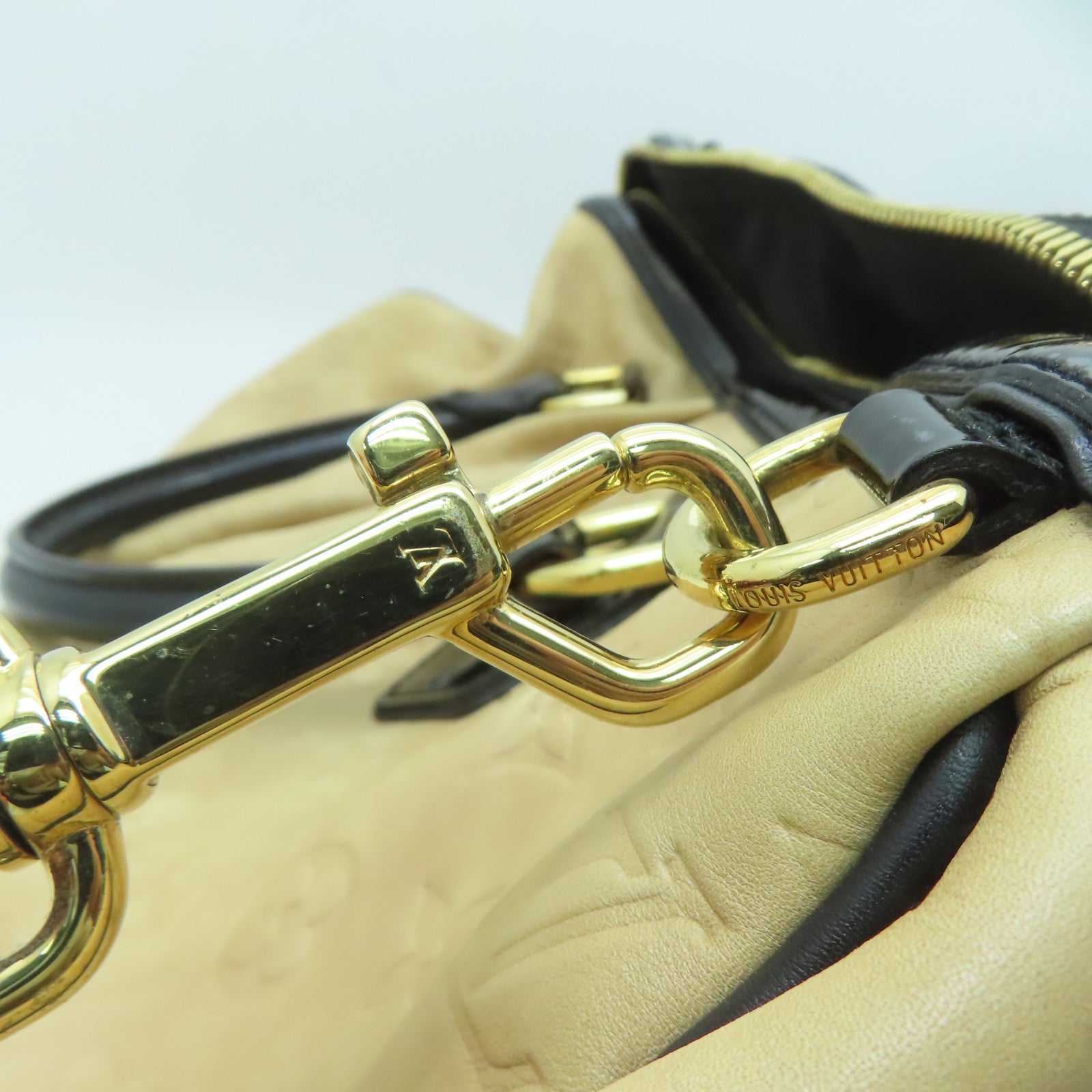 LOUIS VUITTON 【激減優惠】Monogram Stephen金扣手挽肩背兩用袋奶油米白色/黑色