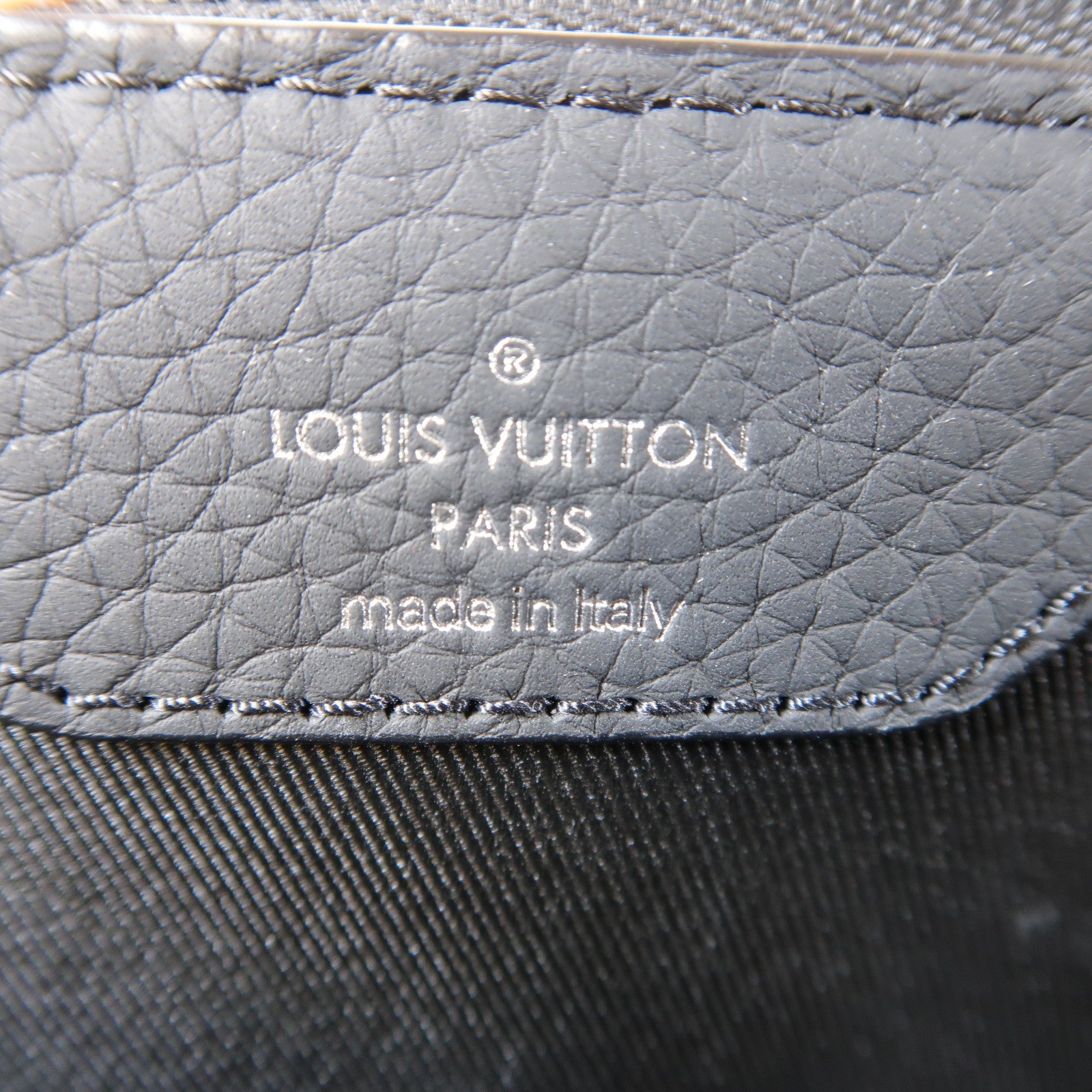 LOUIS VUITTON Taurillon Monogram Sac Plat手挽肩背兩用袋黑色