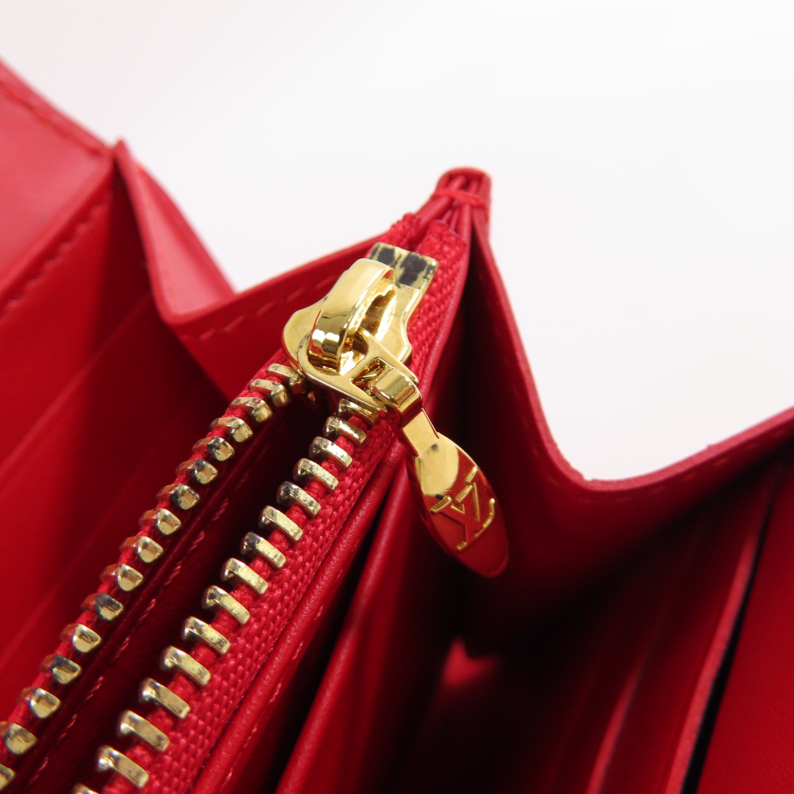 LOUIS VUITTON Vernis Sweet Monogram Portefeuille Sarah金扣長錢包紅色/粉紅色