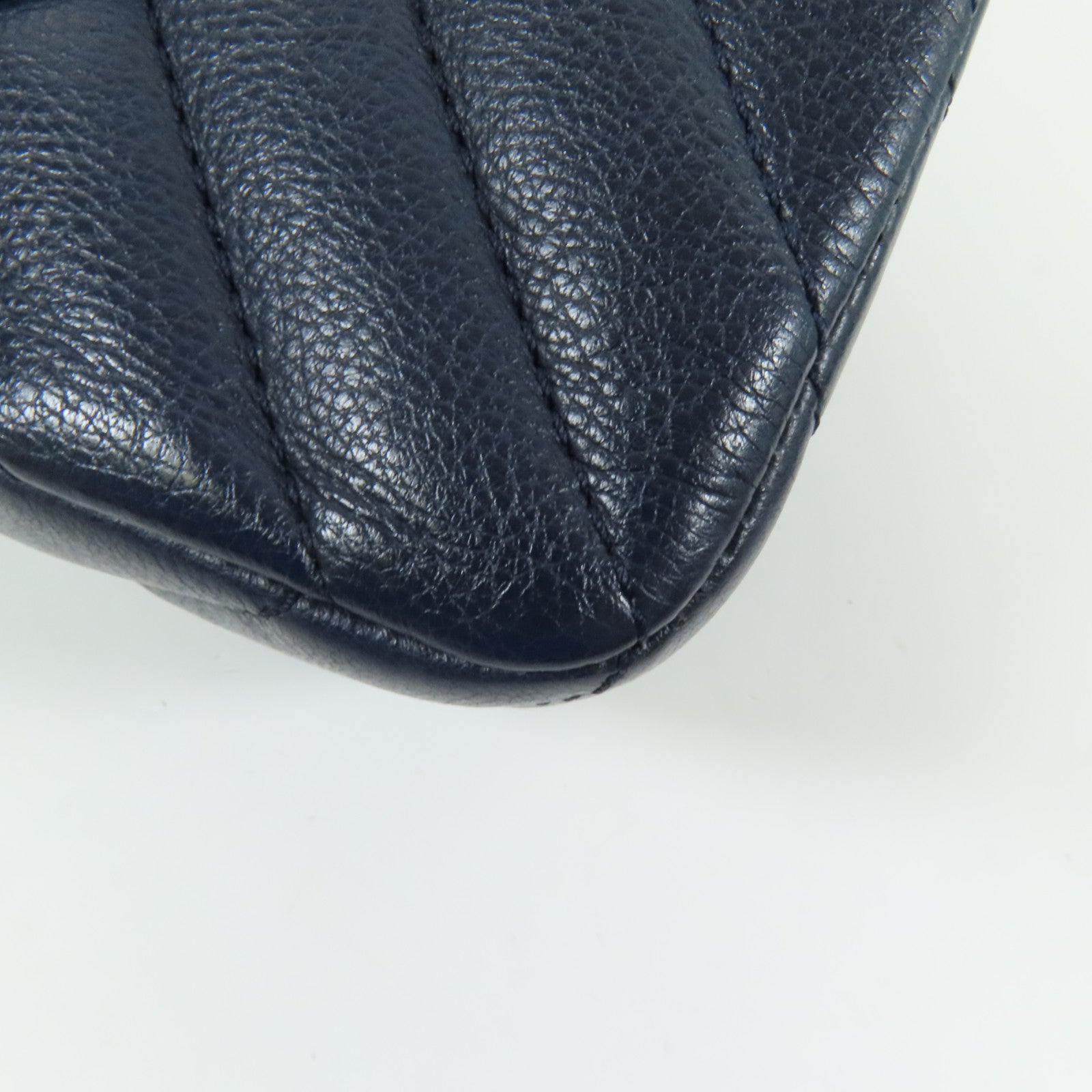 CHANEL 牛皮皮革2.55金扣鏈帶肩背袋