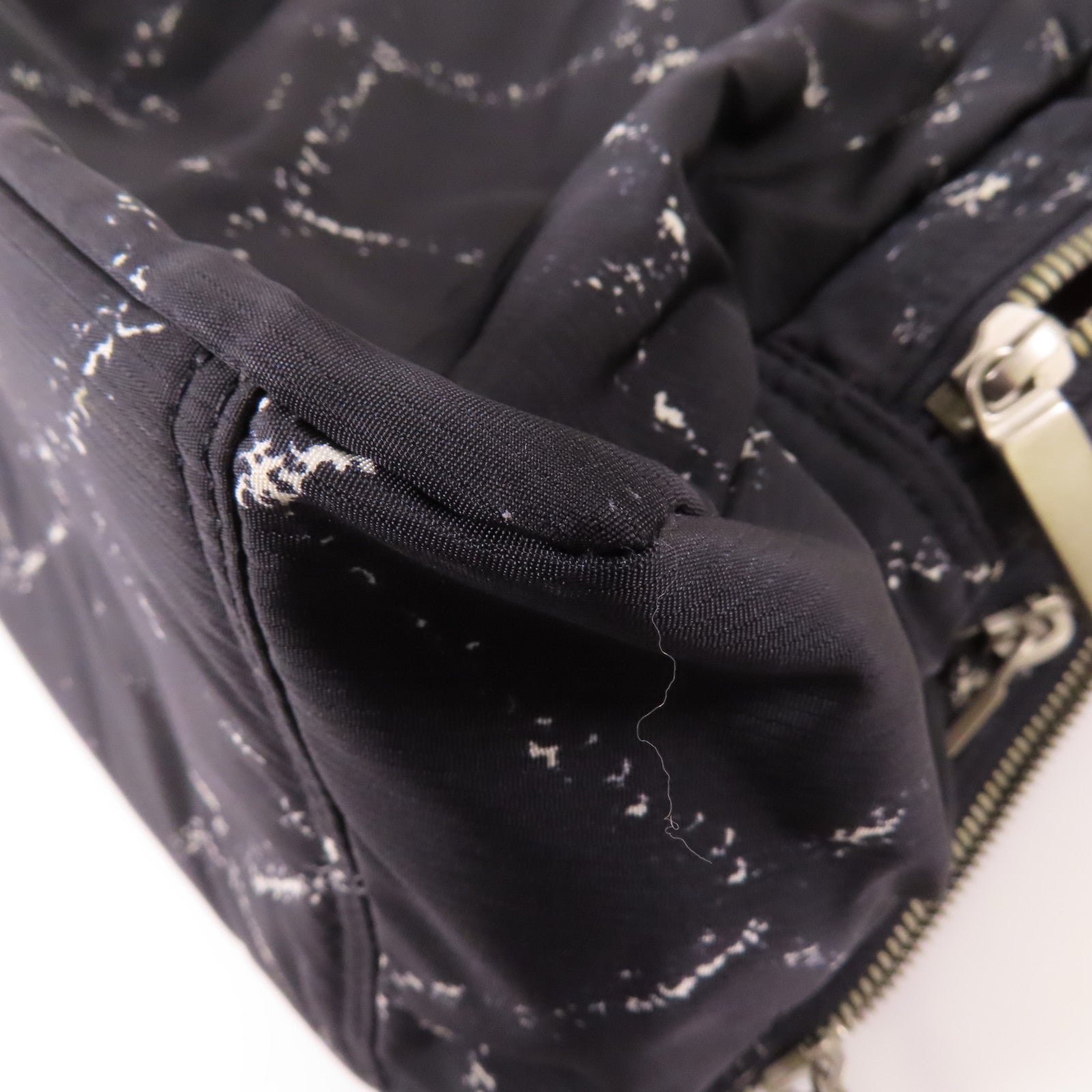 CHANEL 尼龍Travel Line銀扣手挽袋