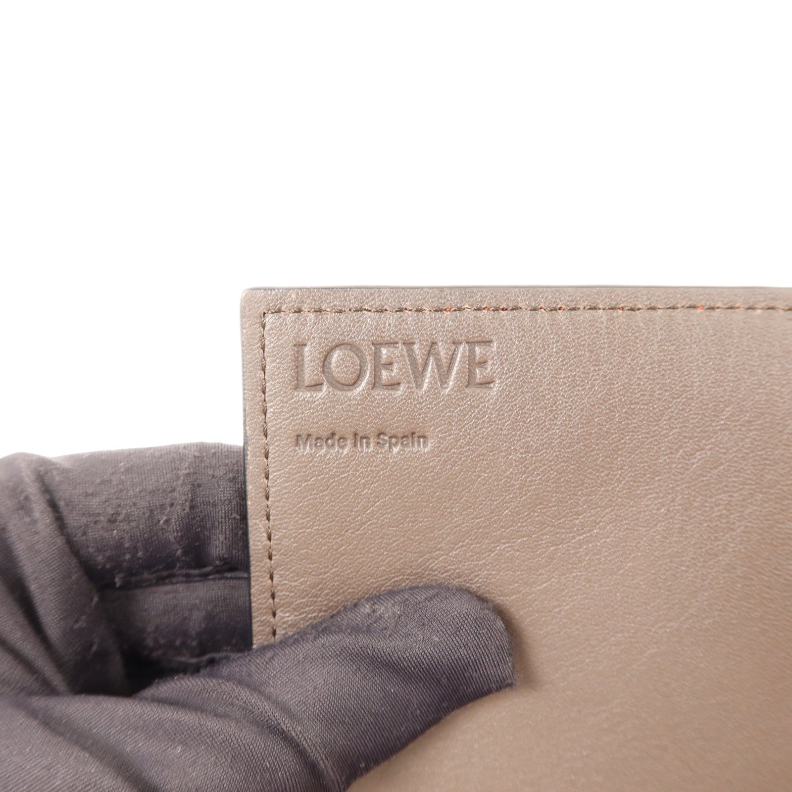 LOEWE 【激減優惠】牛皮皮革Wallet On Chain銀扣鏈帶肩背袋