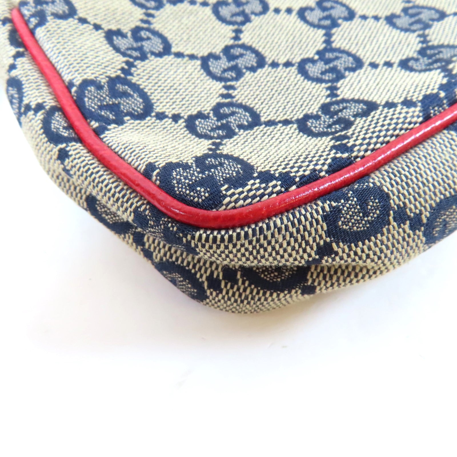 GUCCI 帆布Mini Pochette銀扣肩背袋啡色/紅色