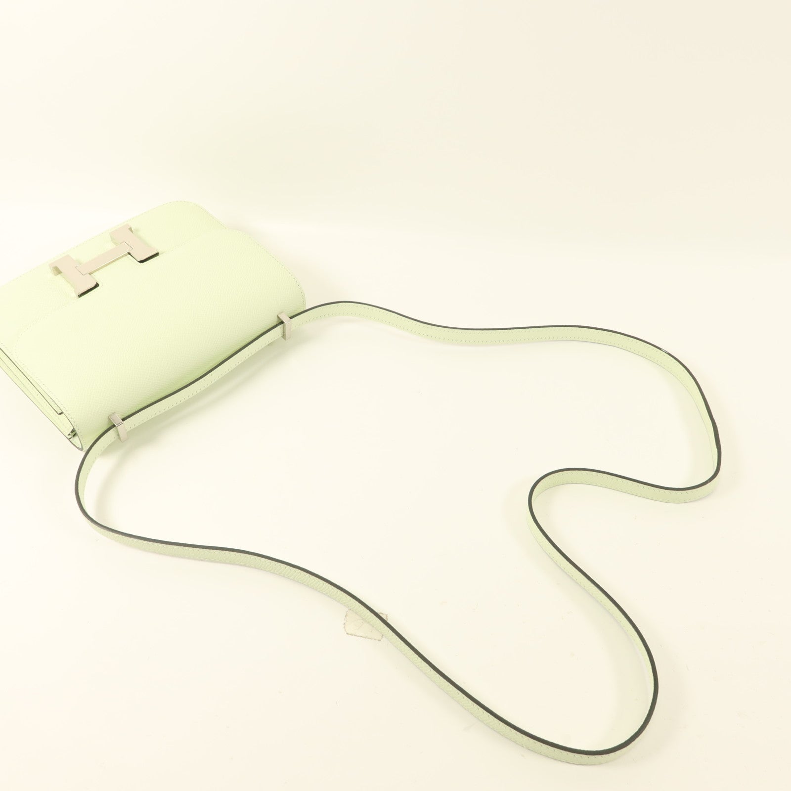 HERMES Epsom皮革Constance Mini II銀扣肩背袋Vert Fizz