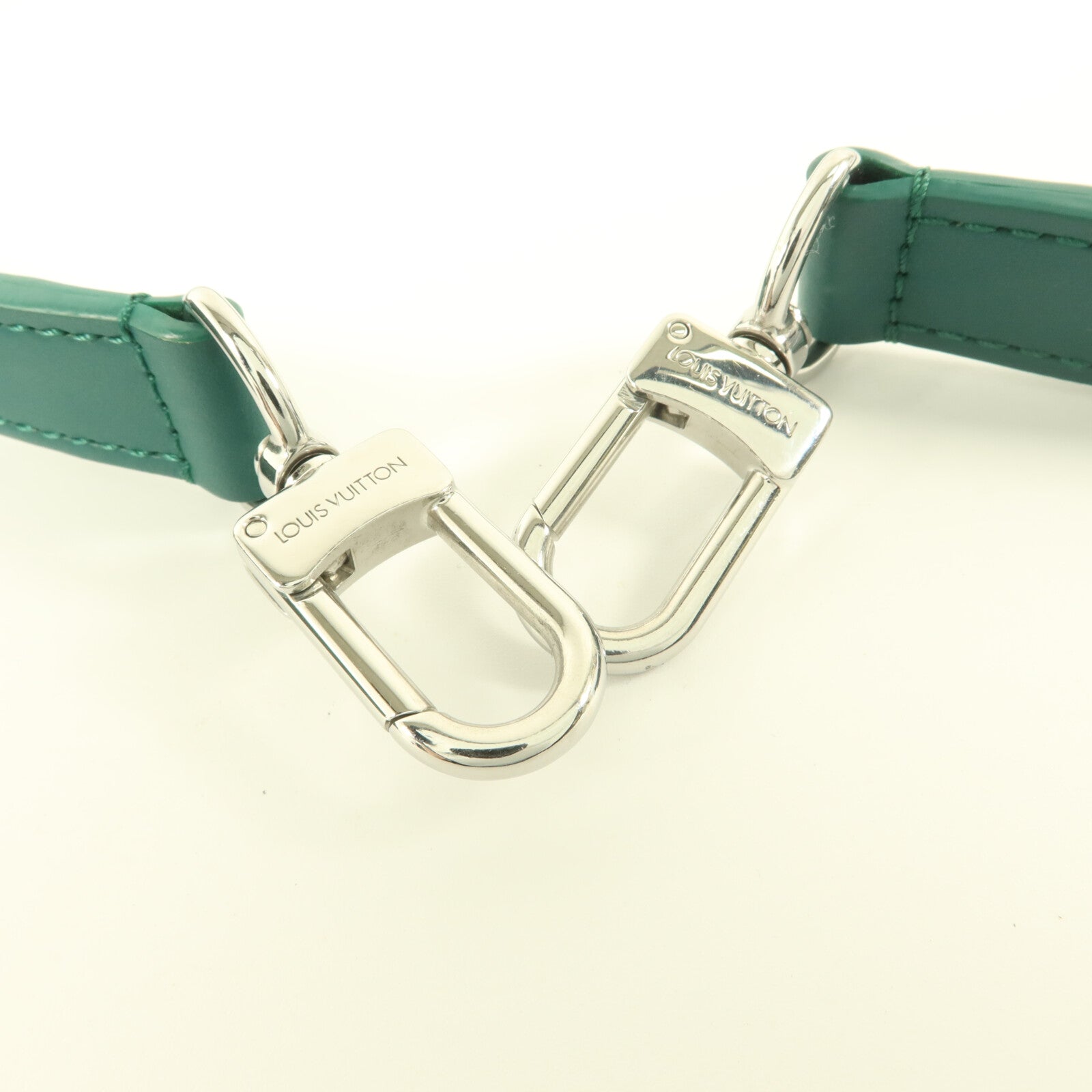 LOUIS VUITTON Taurillon Fastline Messenger Mini Aerogram Collection肩背袋