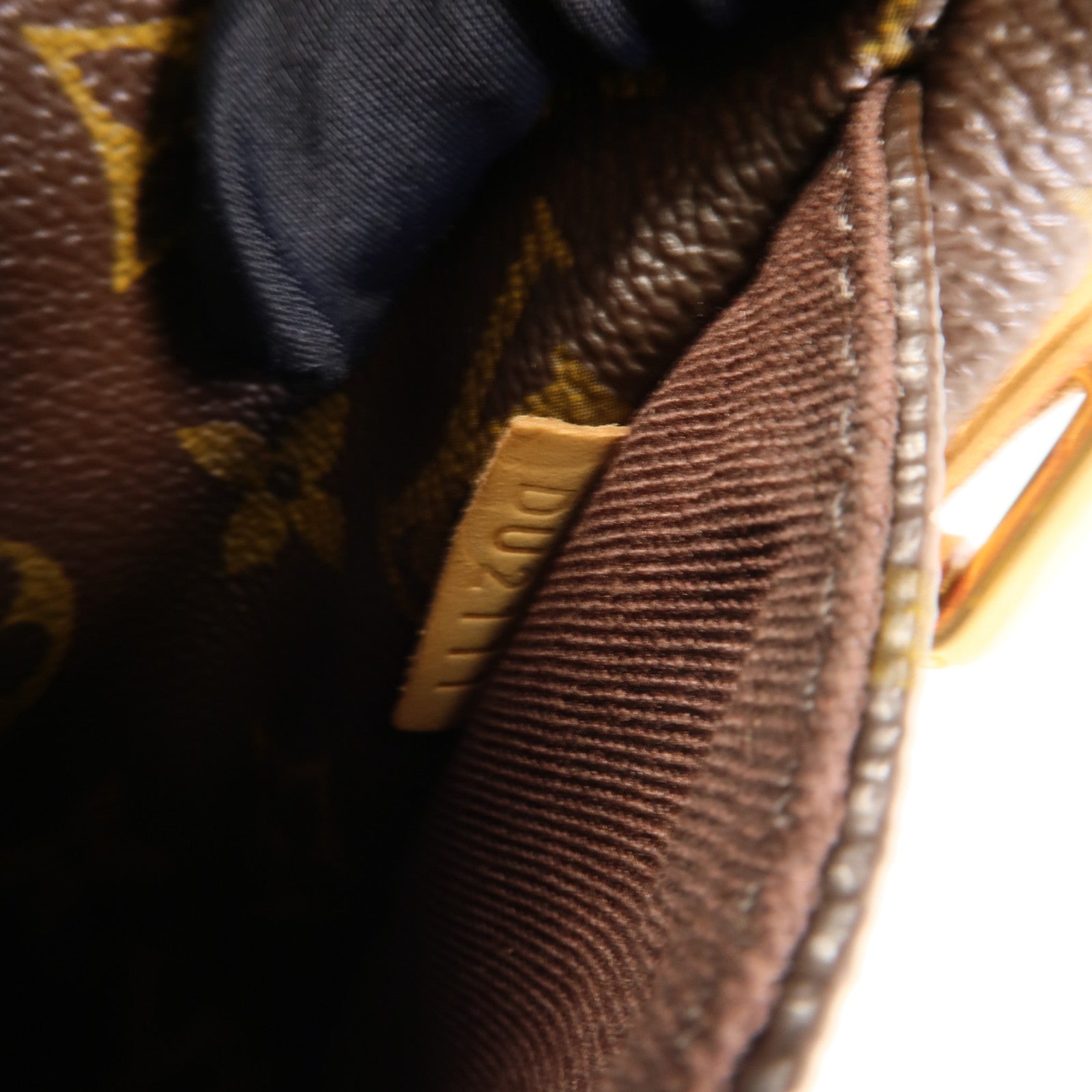 LOUIS VUITTON Monogram Menilmonant PM肩背袋
