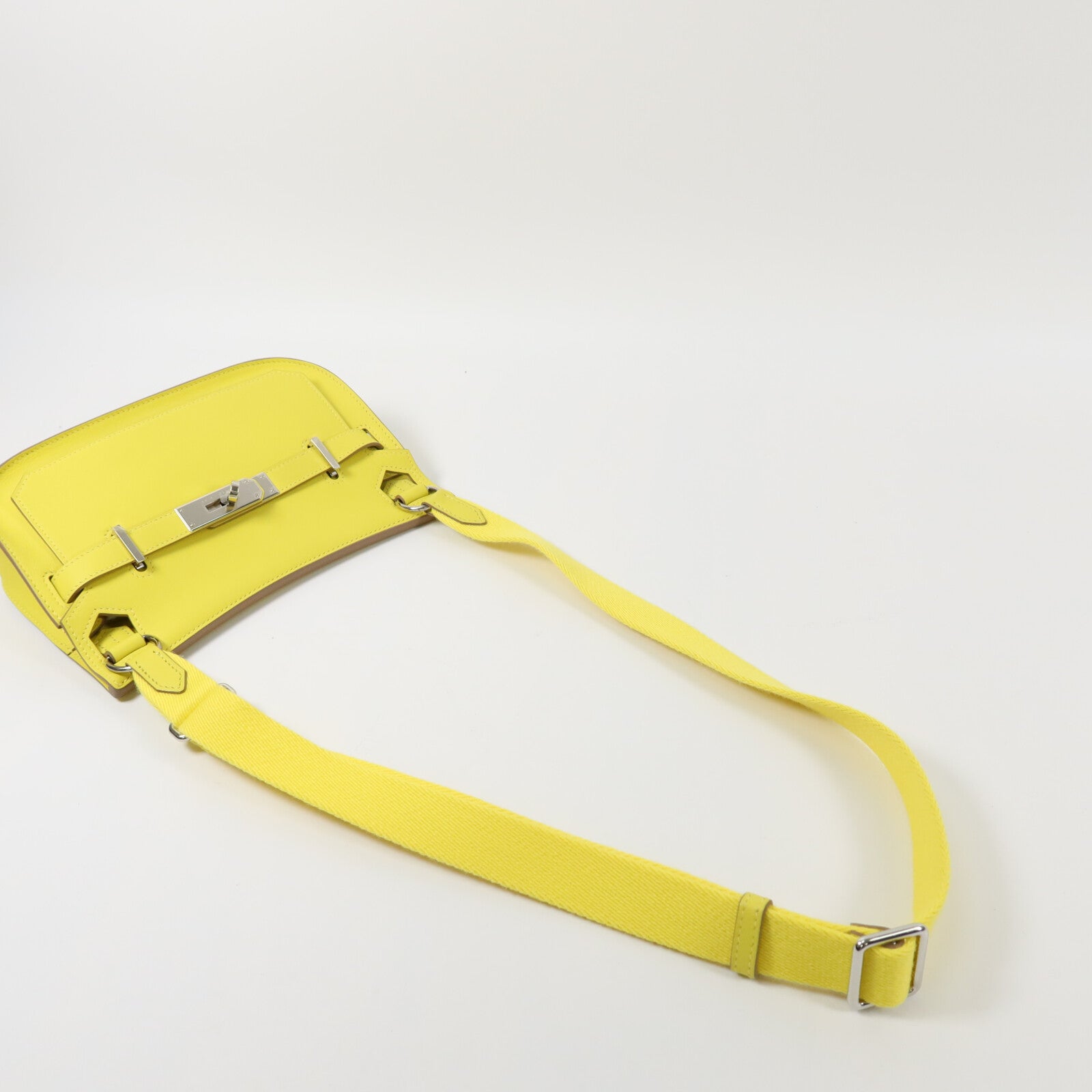 HERMES Swift皮革Mini Jypsiere肩背袋Lime