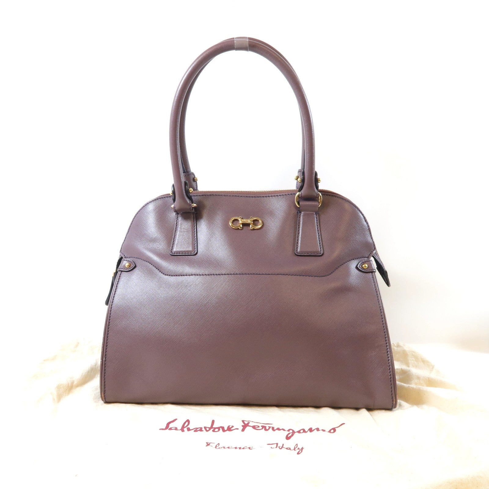 Salvatore Ferragamo 牛皮皮革Hand Bag金扣手挽袋紫色