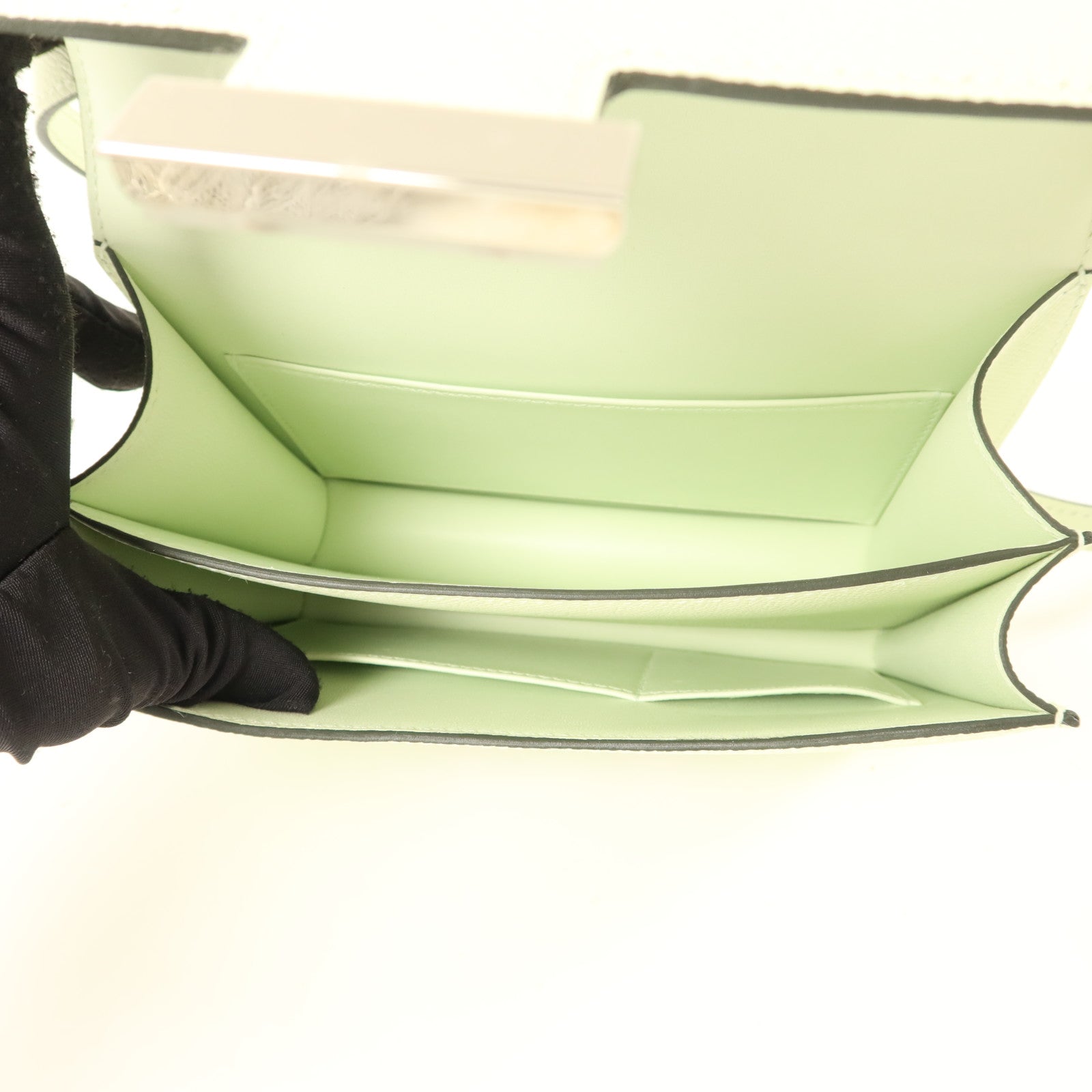 HERMES Epsom皮革Constance Mini II銀扣肩背袋Vert Fizz