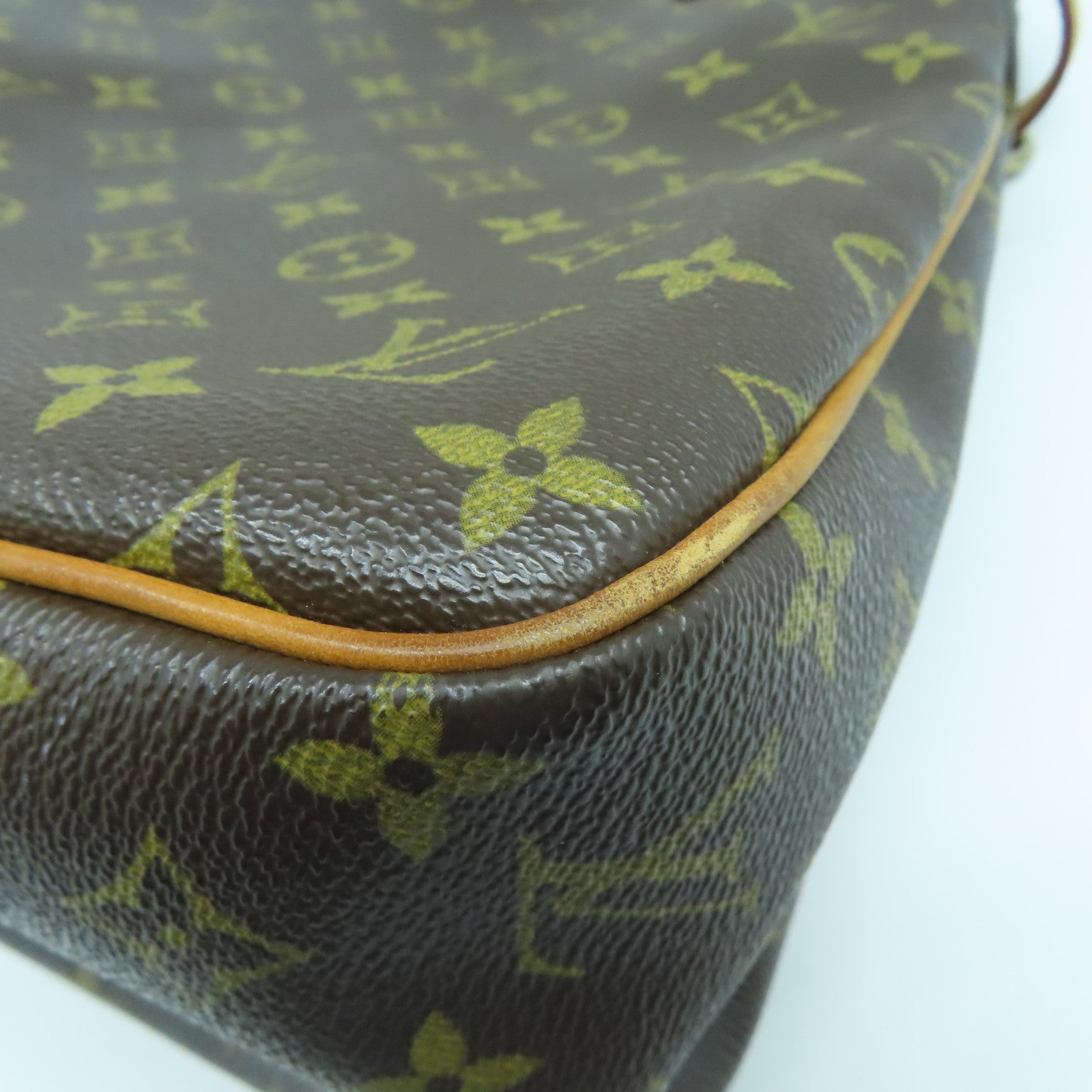 LOUIS VUITTON 【清倉大減價】Monogram Batignolles Vertical金扣肩背袋啡色
